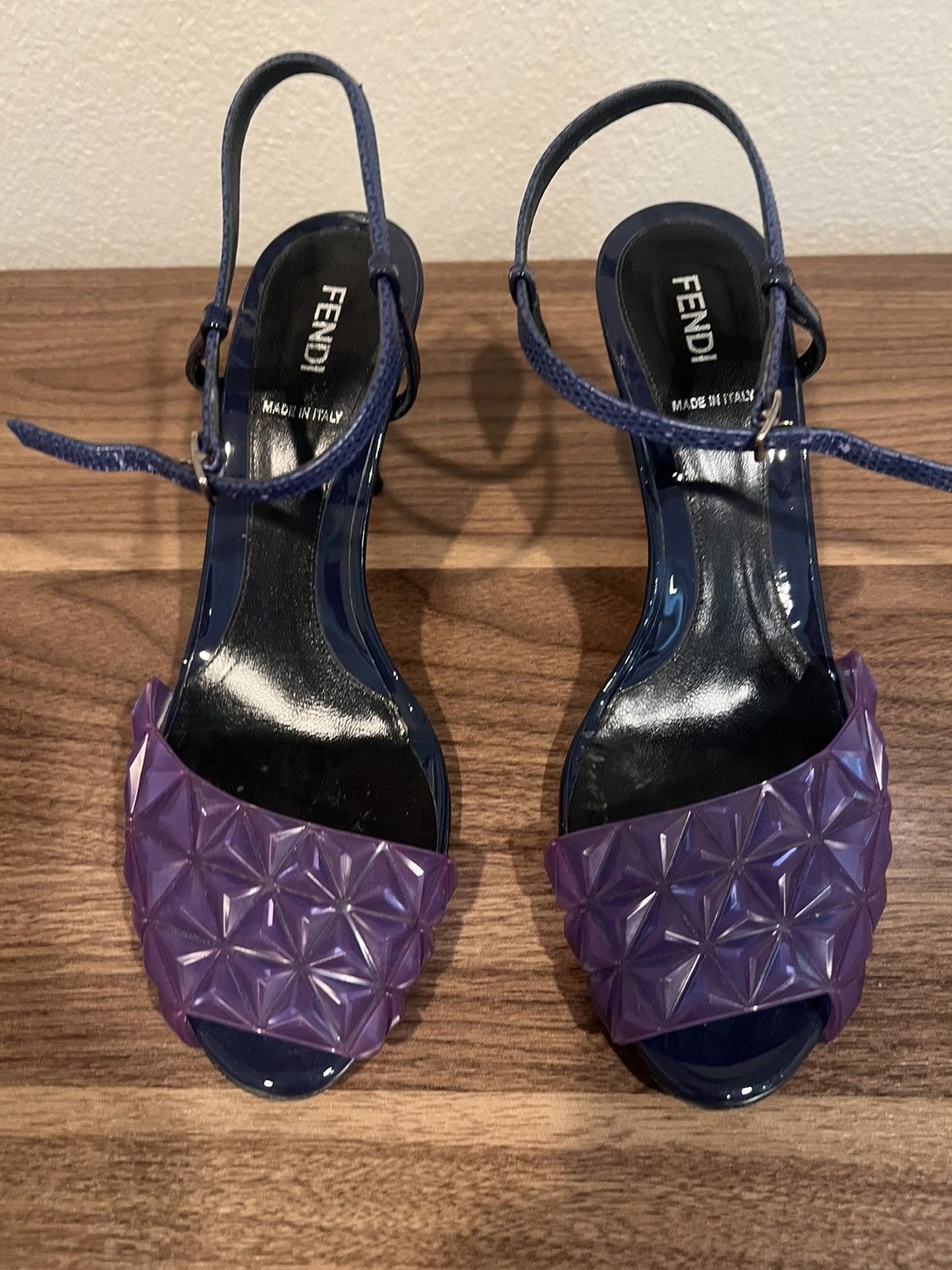Fendi Beautiful Fendi sandals Size US 8.5 / IT 38.5 - 1 Thumbnail