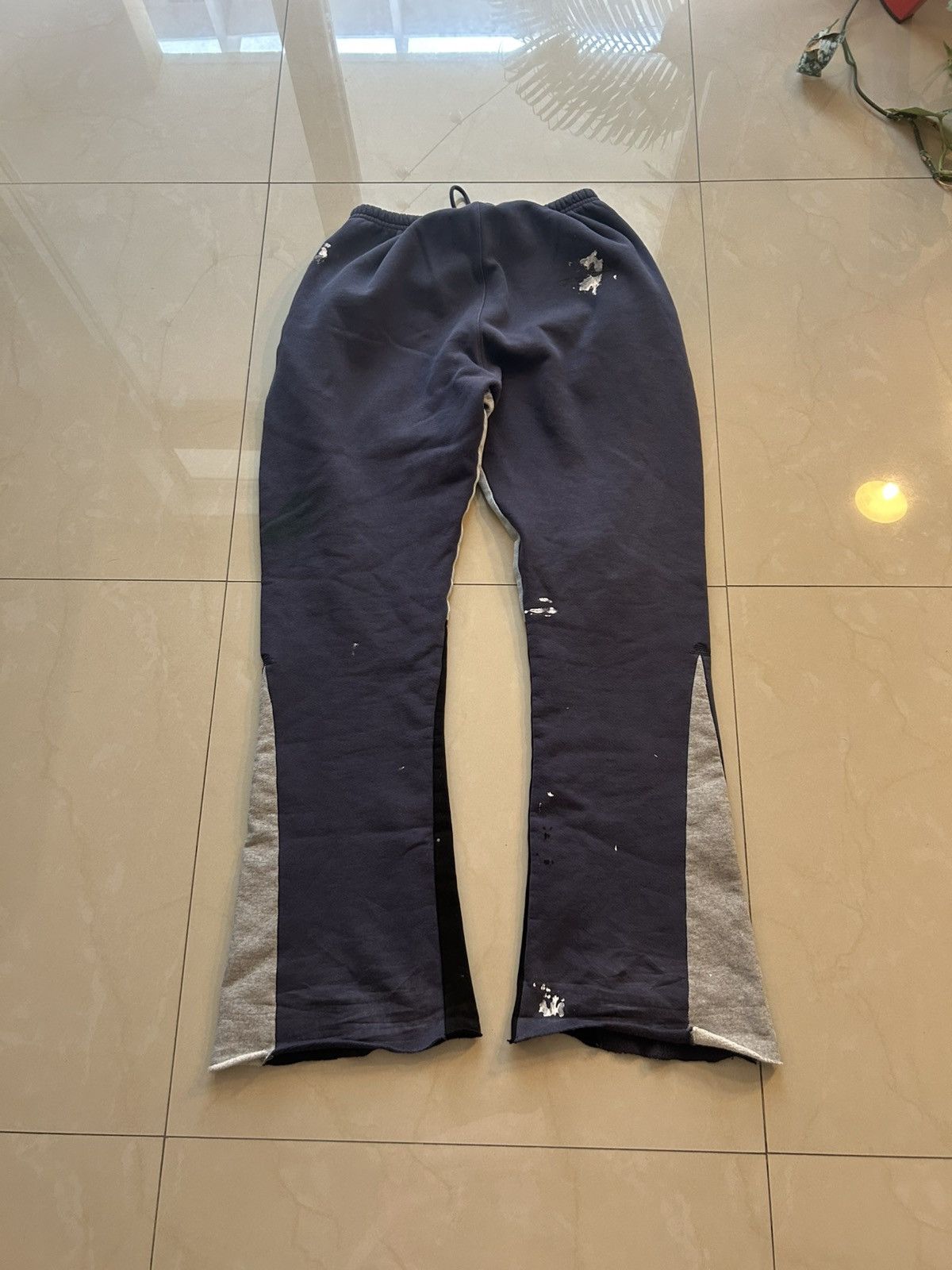 Gallery Dept. Gallery Dept Navy Flare Sweatpants Size US 34 / EU 50 - 4 Thumbnail