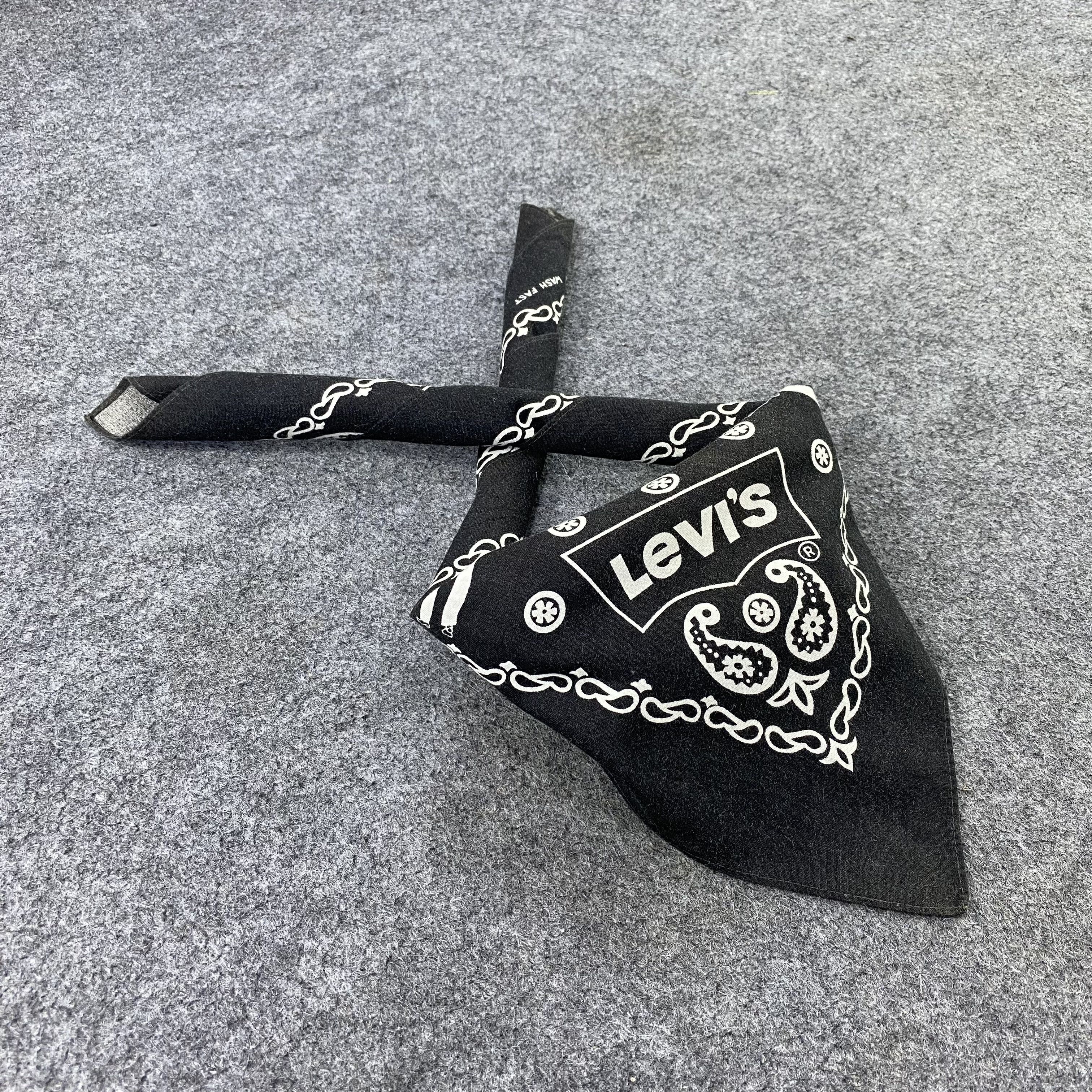 Levi's Vintage Levis Paislee Handkerchief/Bandana/Neckerchief-B1404 Size ONE SIZE - 1 Thumbnail