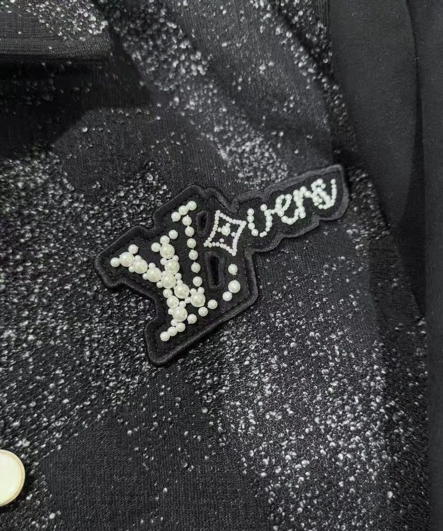 Louis Vuitton Louis Vuitton 50 Pearl whiskey swarovski Embroidered Jacket Size US M / EU 48-50 / 2 - 6 Thumbnail