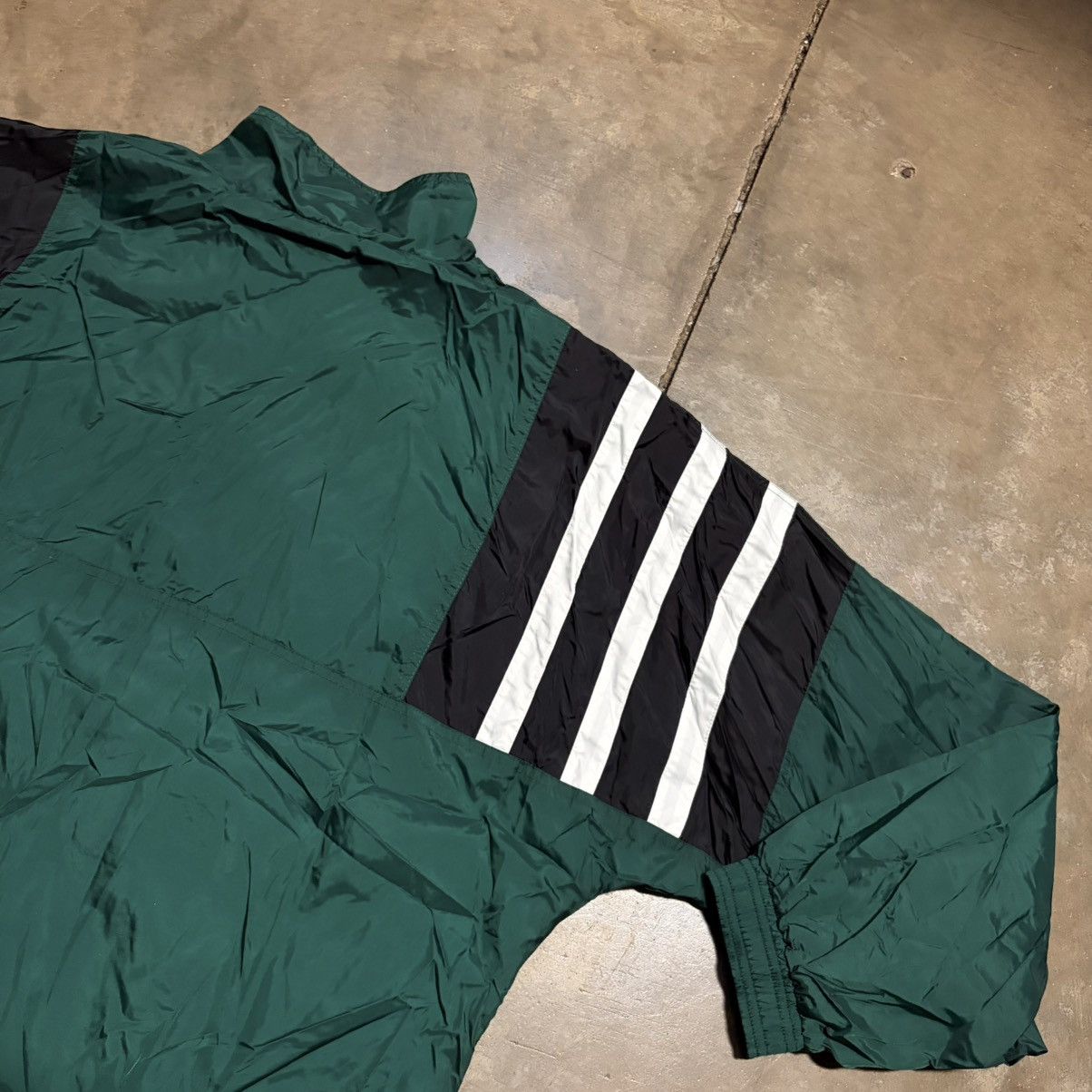 Adidas Vintage 90s Adidas Windbreaker Jacket Track Lightweight Zip Size US XL / EU 56 / 4 - 8 Thumbnail