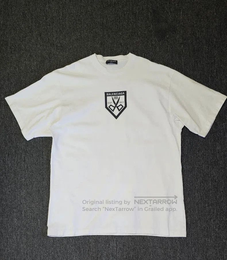 Balenciaga Balenciaga Oversize Scissors Short Sleeve T. Size US XXS / EU 40 - 1 Thumbnail