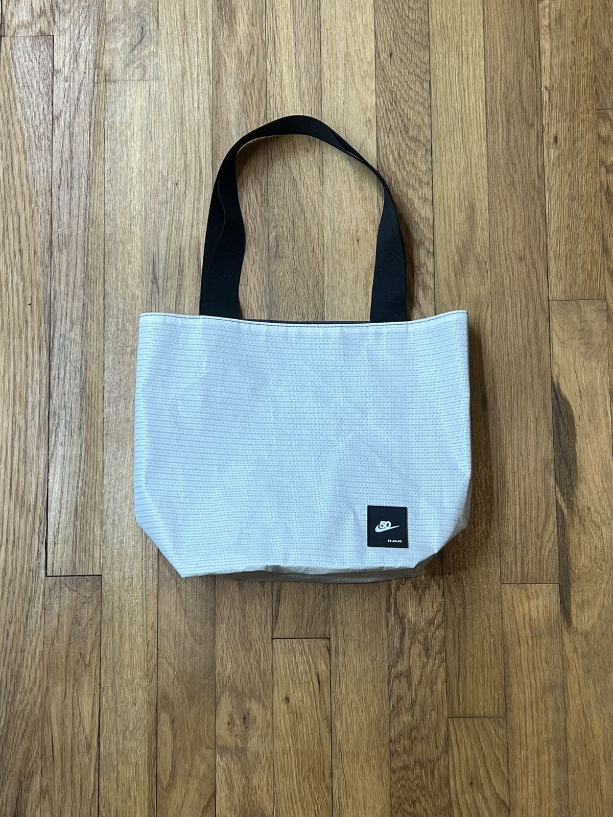 Nike Nike Swoosh 50 Tote Bag Lined Zipper Pocket Medium Size Size ONE SIZE - 4 Thumbnail