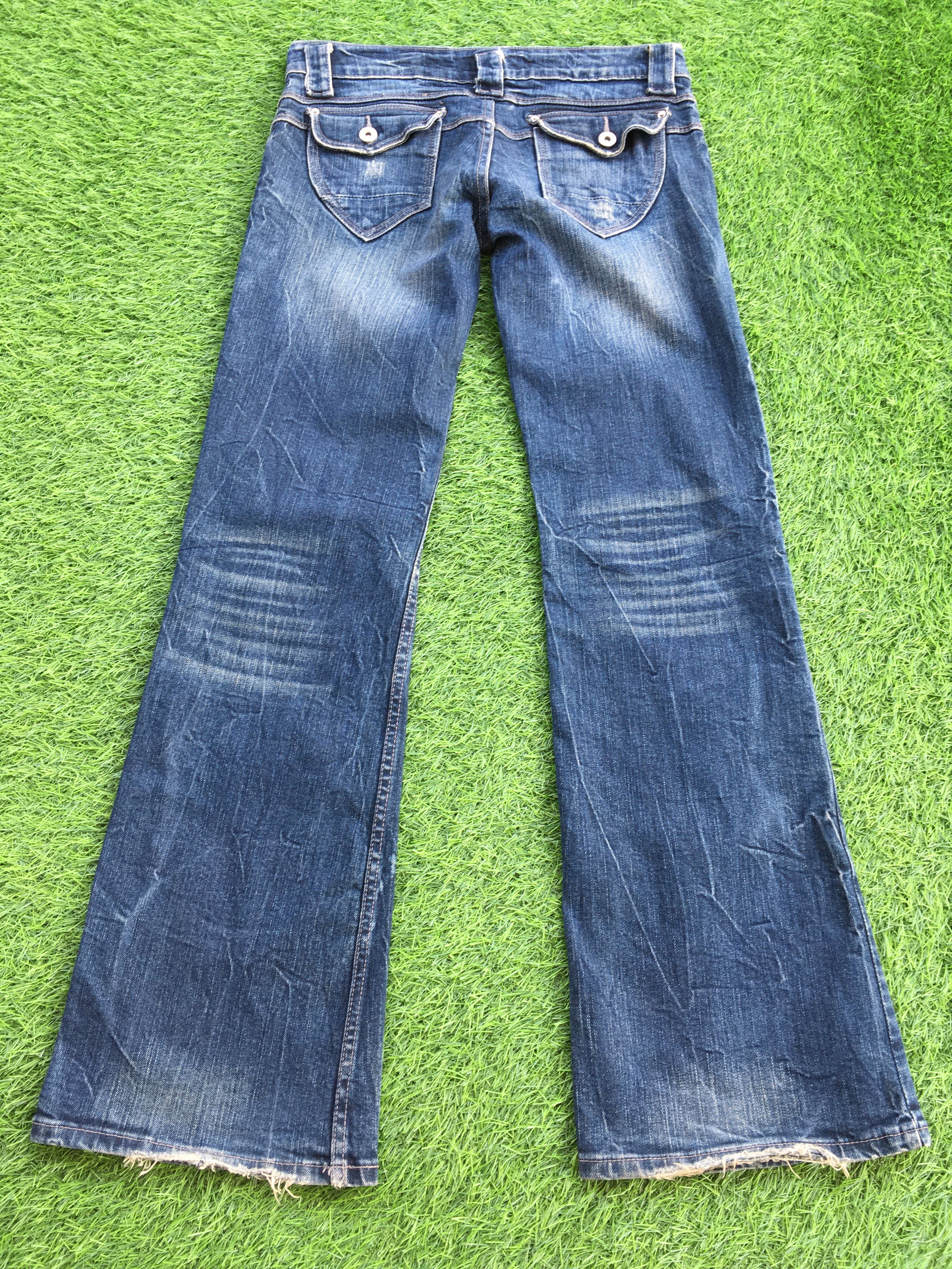 Japanese Brand Low Rise Distressed Flare Jeans D-1187 Size US 29 - 2 Thumbnail