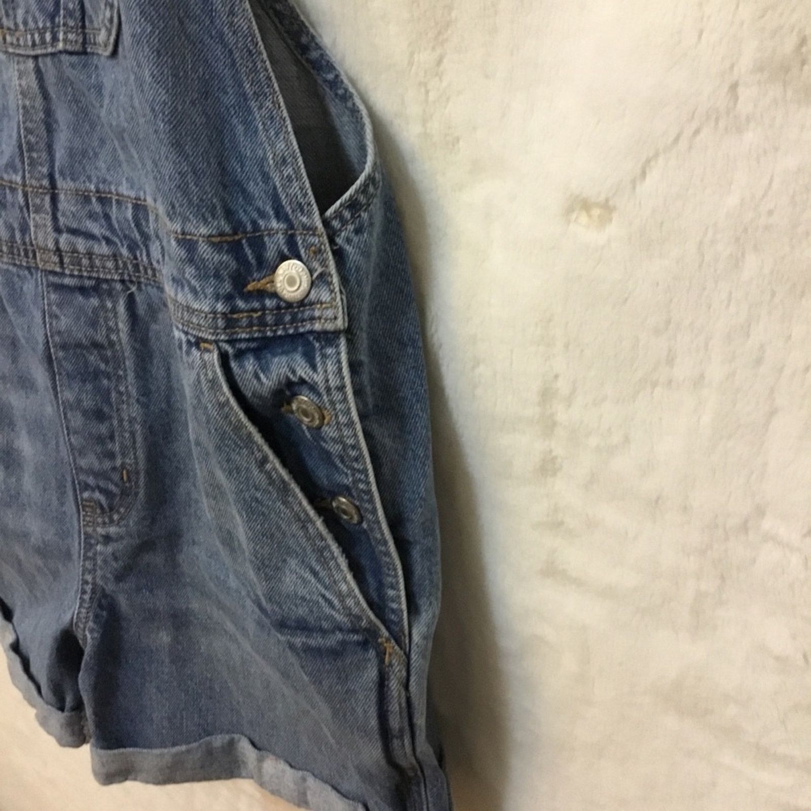 Old Navy Old Navy Blue Distressed Denim Overalls Rompers Size 32" / US 10 / IT 46 - 3 Thumbnail