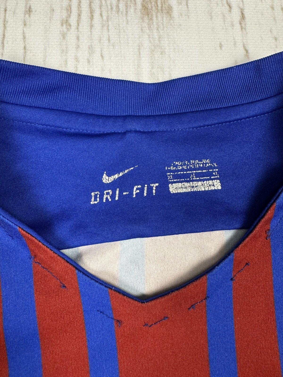 Nike Jersey Nike FC Barcelona Lionel Messi Vintage Size US XL / EU 56 / 4 - 4 Thumbnail