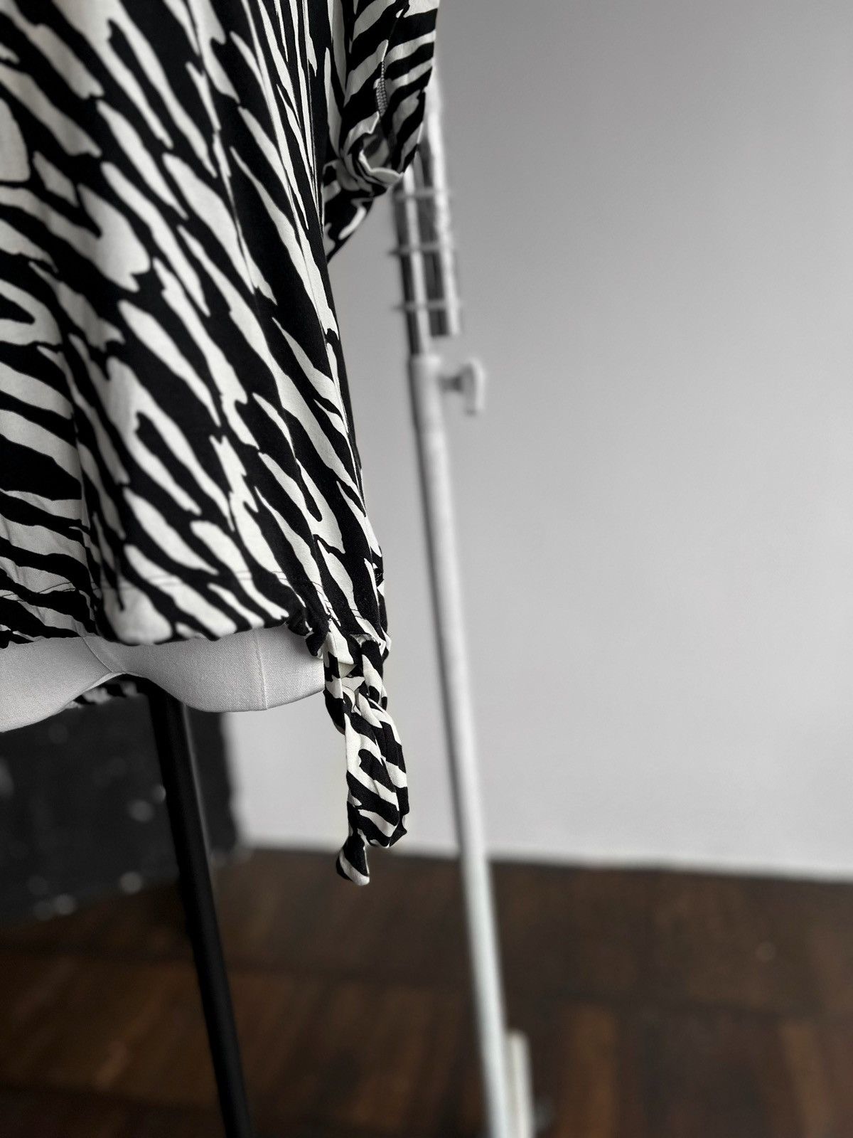 Designer × Other Monari Womens Zebra Black White Short Sleeve Blouse Top Size M / US 6-8 / IT 42-44 - 4 Thumbnail