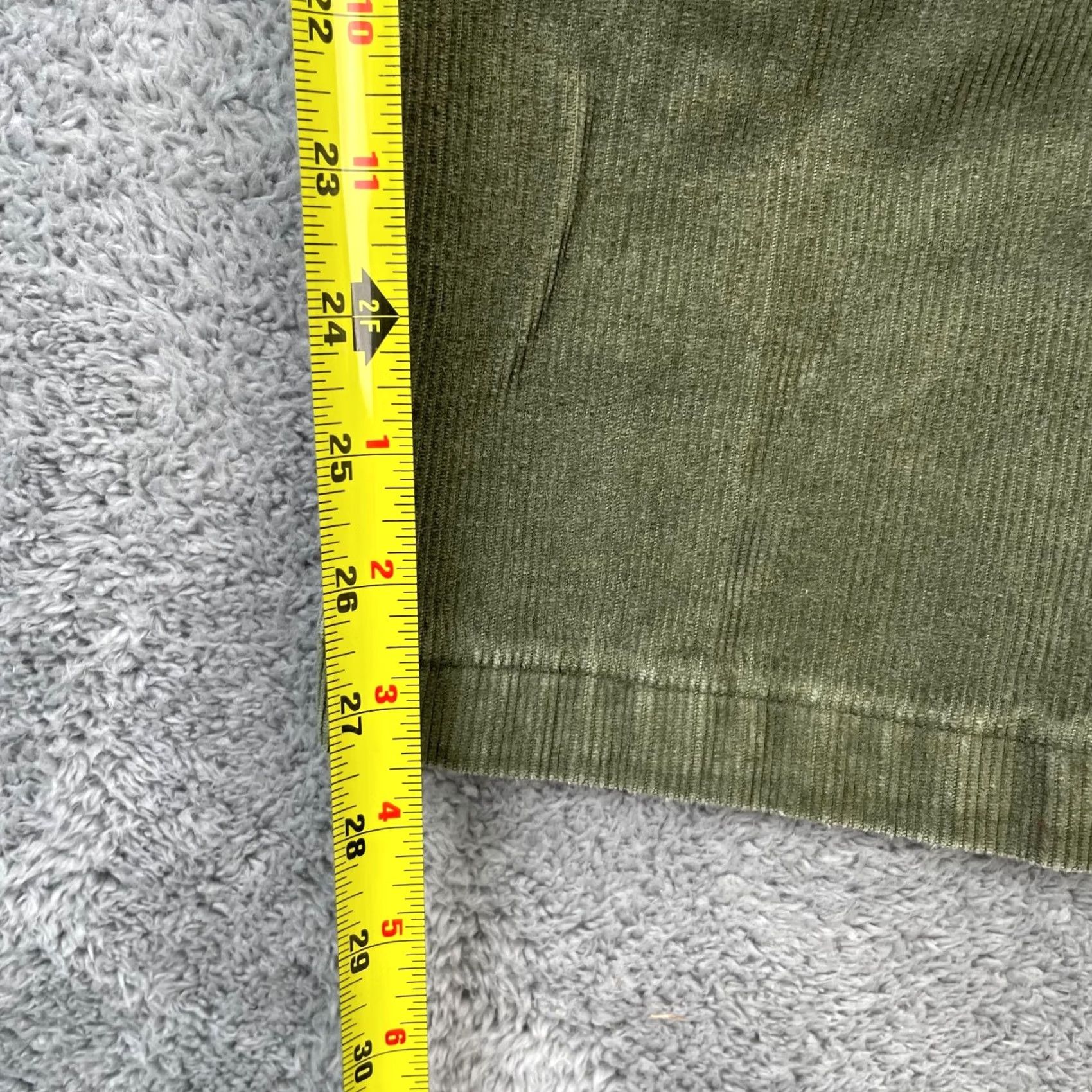 Lands' End VINTAGE Lands' End Pants Womens 30x28 Petite Green Corduroy Pleated Straight Leg Pants Mens Womens Girls Boys? Size 30" / US 8 / IT 44 - 7 Thumbnail