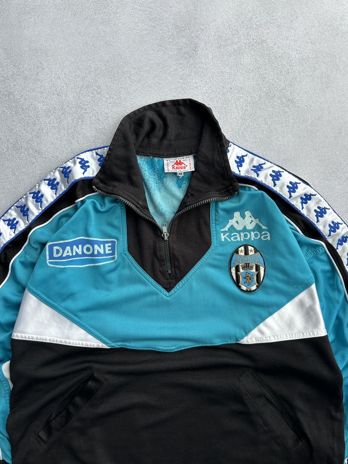Kappa Juventus ジャージ 黒/青 DANONE Vintage Juventus black and blue Kappa Danone | Depop