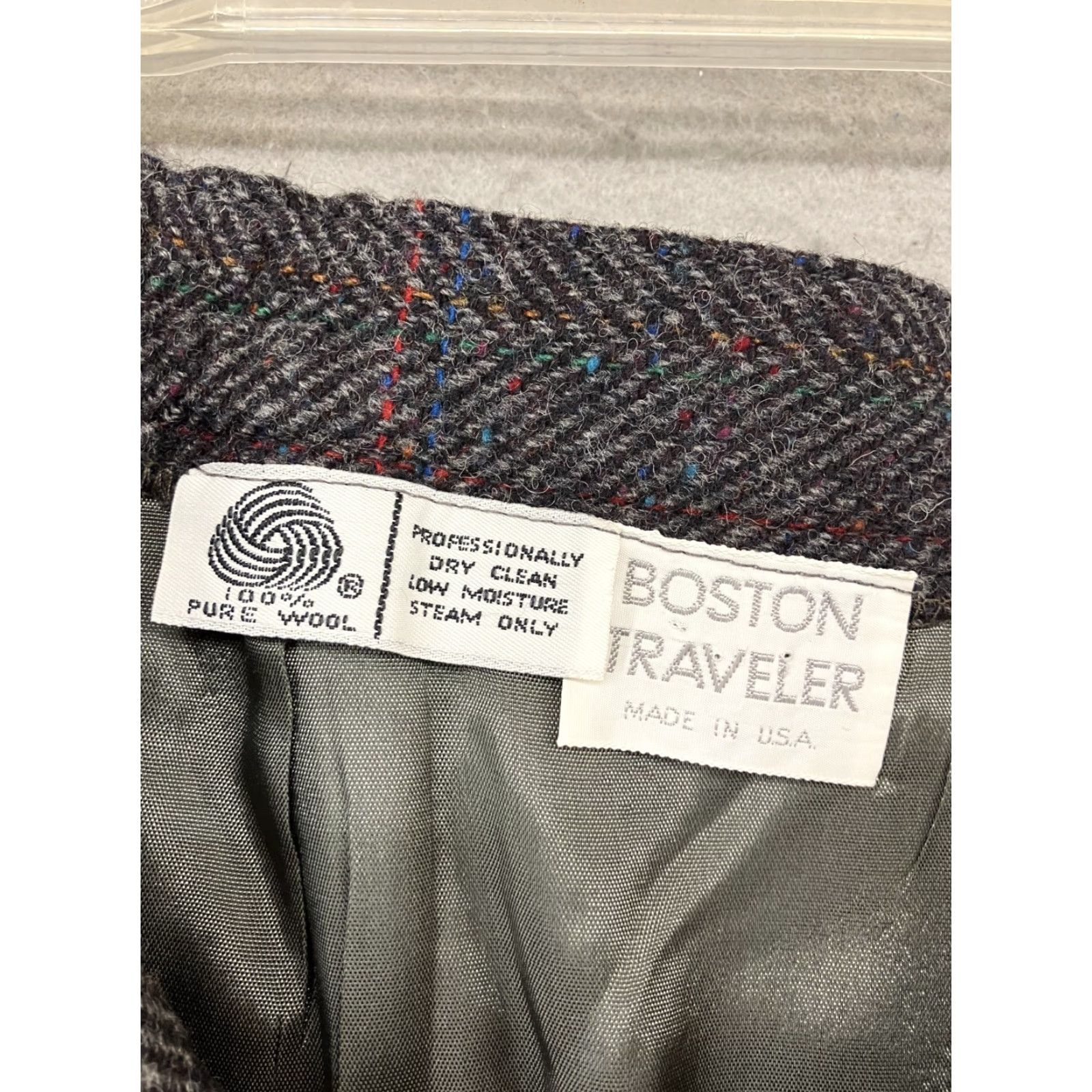 Vintage Vintage Boston Traveler Women's Midi Wool Skirt Plaid Lined 80s 90s Gray Slim Fit Size 28" / US 6 / IT 42 - 2 Thumbnail