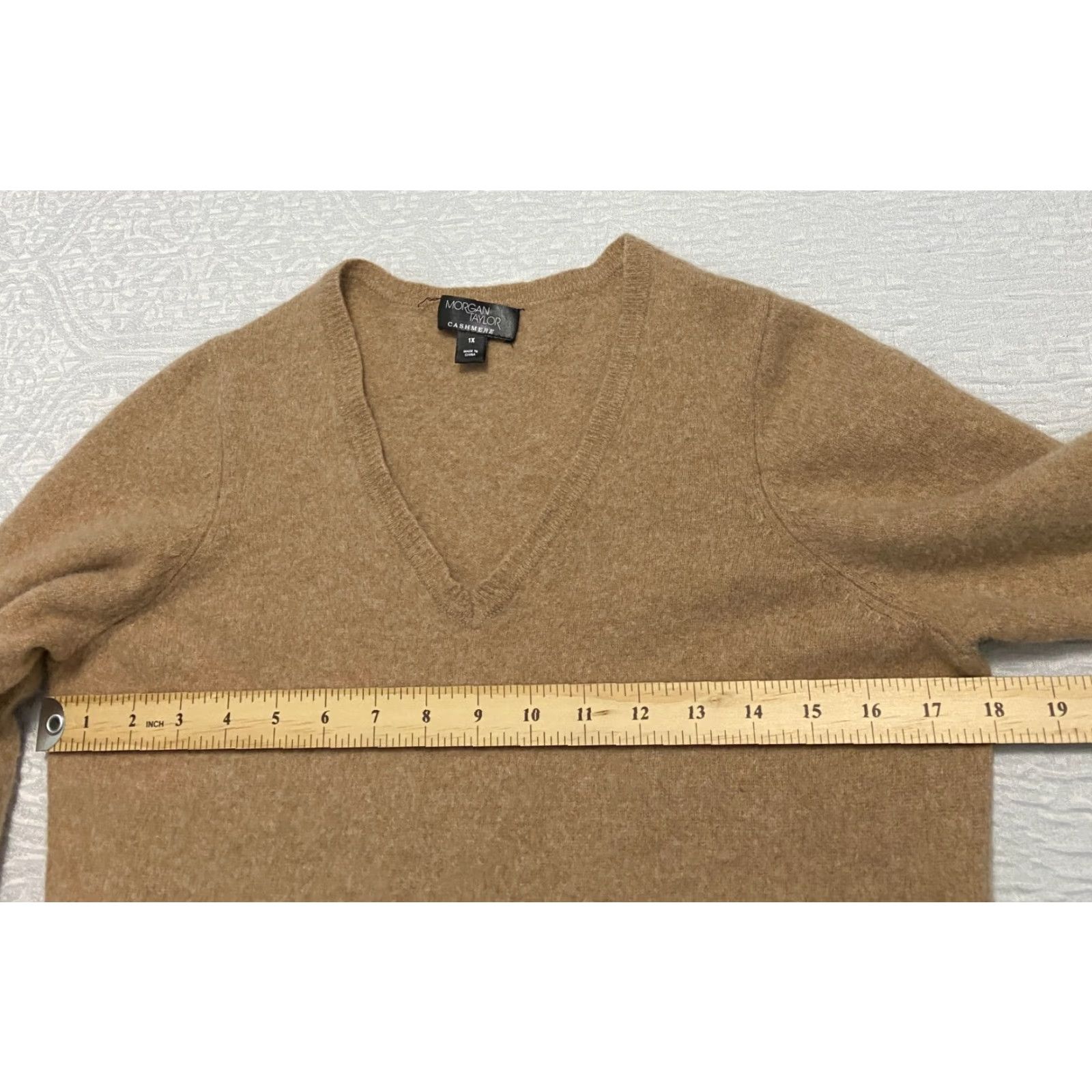 Vintage Morgan Taylor Sweater Pullover V-Neck Womens 1X Brown Cashmere Knit Long Sleeve Button Size XL / US 12-14 / IT 48-50 - 4 Thumbnail
