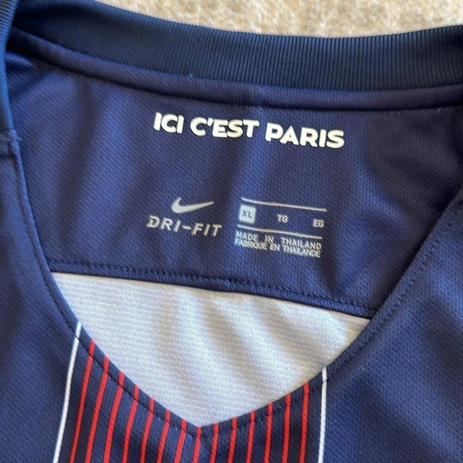 Nike Authentic Paris Saint-Germain 2016 Nike Jersey - Size M Size US XL / EU 56 / 4 - 5 Thumbnail