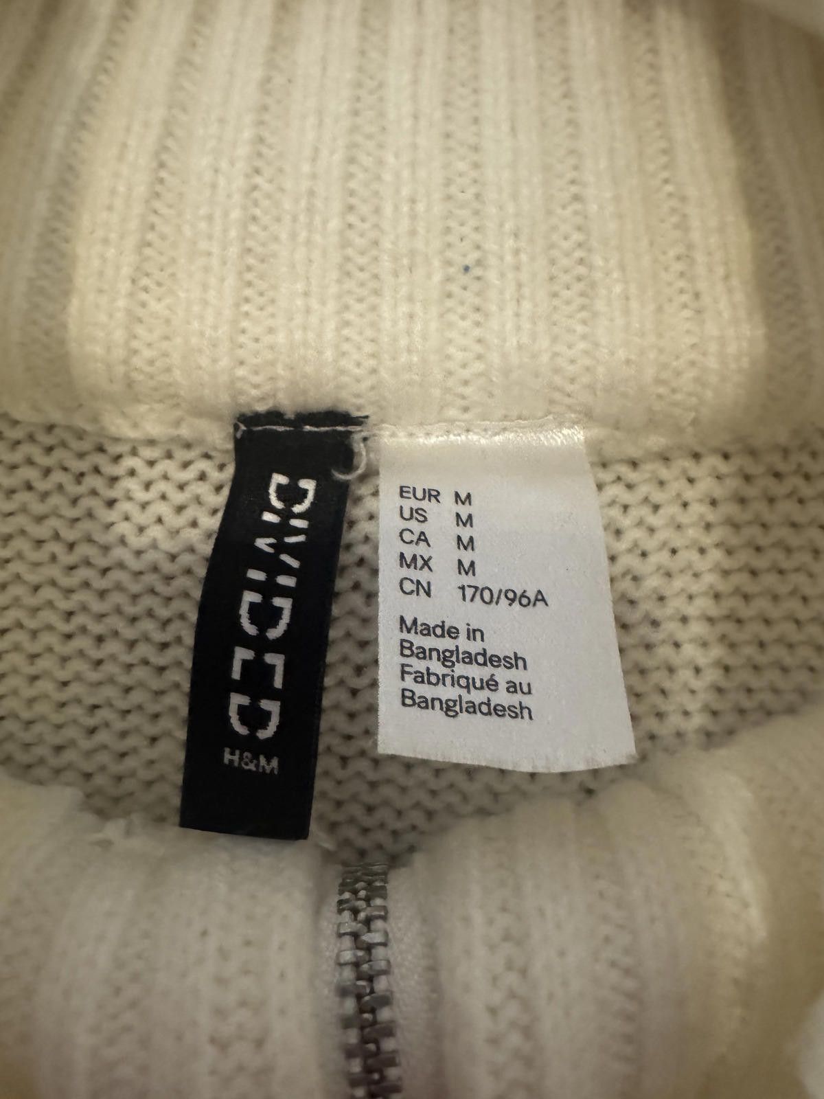 H&M H&M Divided White Knit Zip-Up Sweater, Size M Size M / US 6-8 / IT 42-44 - 3 Thumbnail