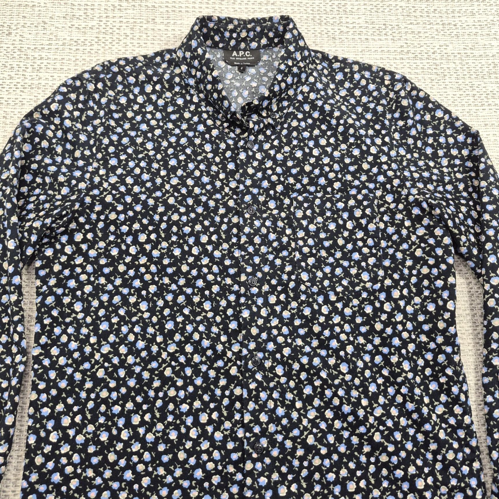 A.P.C. VINTAGE A.P.C. Button Up Shirt Mens Small Black Corduroy Floral Long Sleeve Casual Size US S / EU 44-46 / 1 - 4 Thumbnail