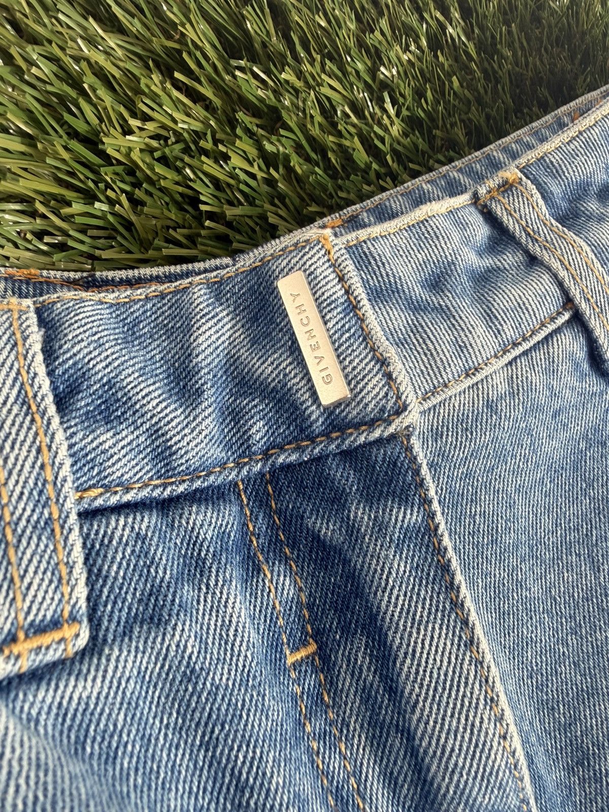Givenchy Givenchy Distressed Panel Jeans Size 29" - 3 Thumbnail