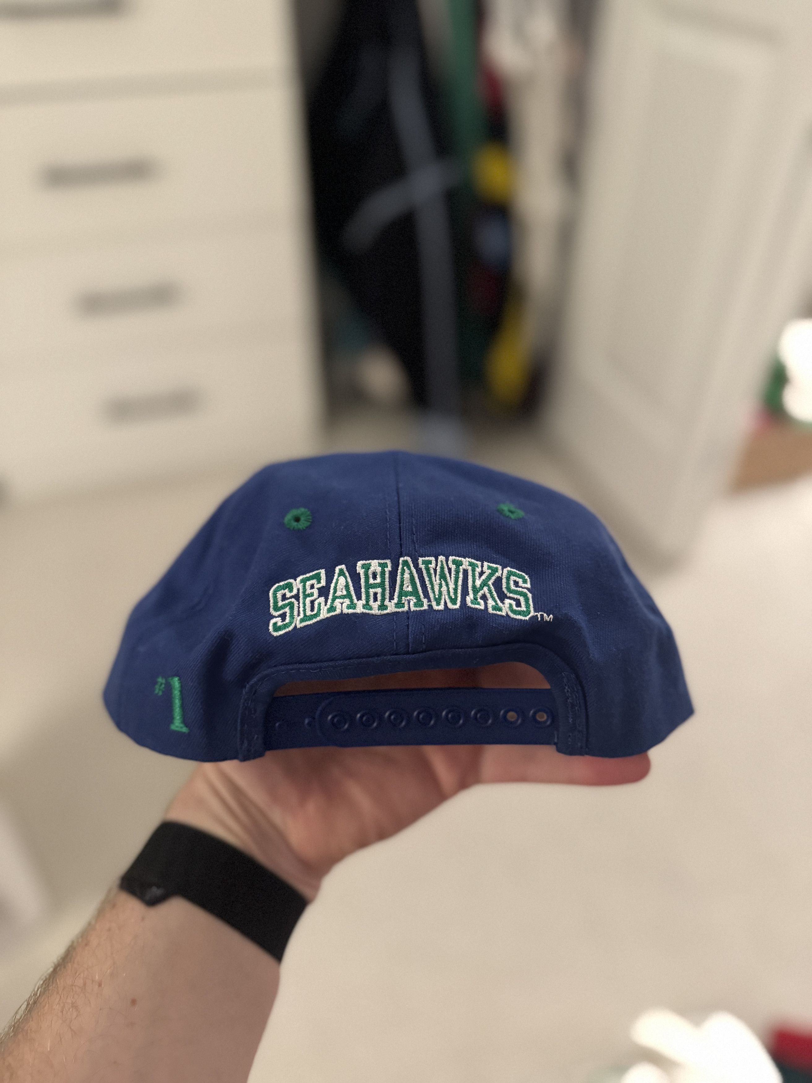 Vintage *RARE & VINTAGE* Seattle Seahawks Embroidered NFL Snapback Size ONE SIZE - 3 Thumbnail