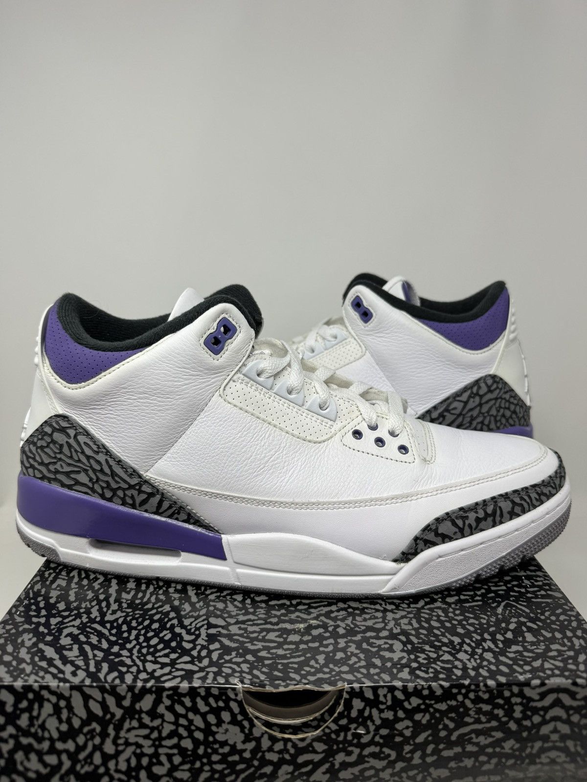 Jordan Brand Nike Air Jordan 3 Retro Dark Iris Size US 13 / EU 46 - 2 Thumbnail