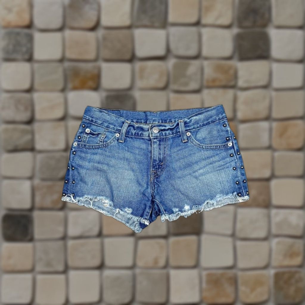 Levi's VINTAGE Levi's Shorts Womens 26 Medium Wash Denim Cut-Offs Studded Casual Summer Girls Size 26" / US 2 / IT 38 - 1 Thumbnail