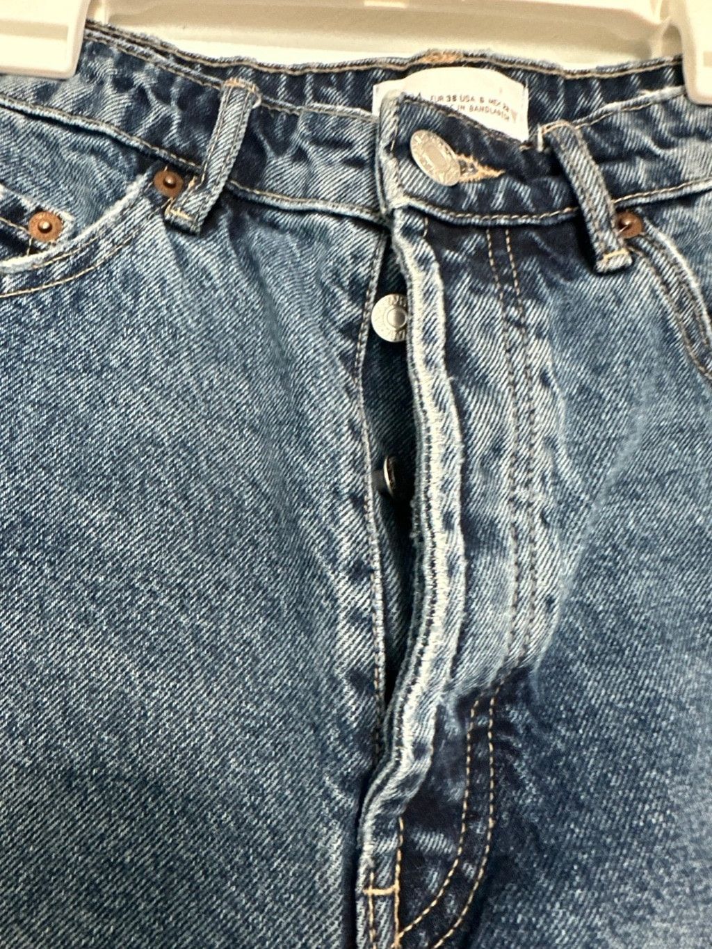 Zara Zara mid rise dark wash denim shorts sz 6 Size 28" / US 6 / IT 42 - 3 Thumbnail
