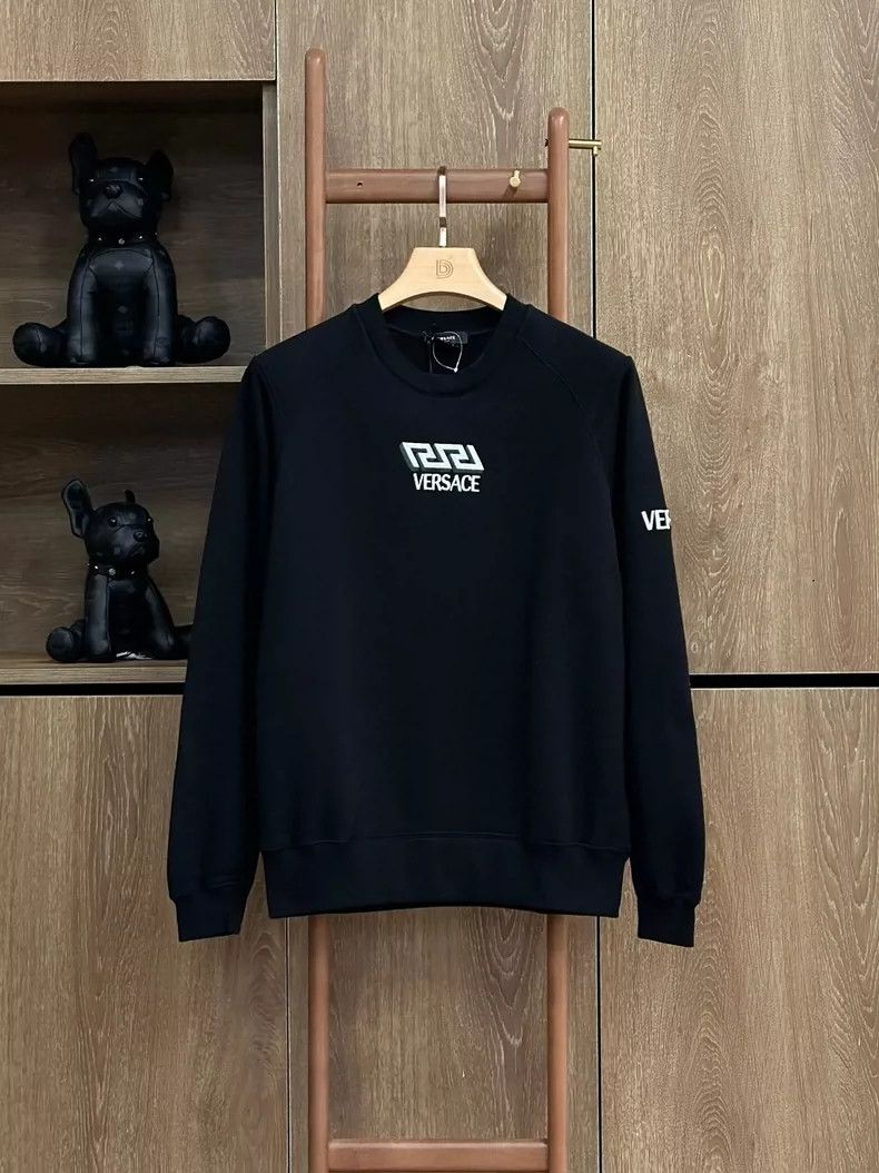 Other Versace Men's casual crew neck sweatshirt with long sleeve Size US S / EU 44-46 / 1 - 1 Thumbnail
