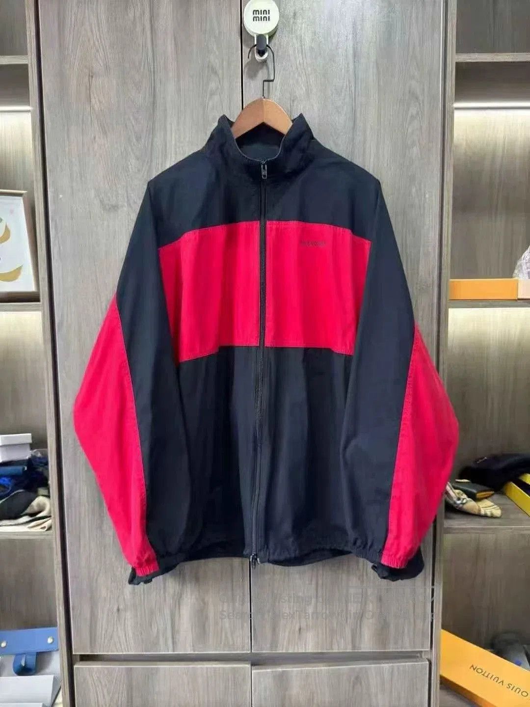 Balenciaga Balenciaga Black Red Embroidered Windbreaker. Size US M / EU 48-50 / 2 - 1 Thumbnail