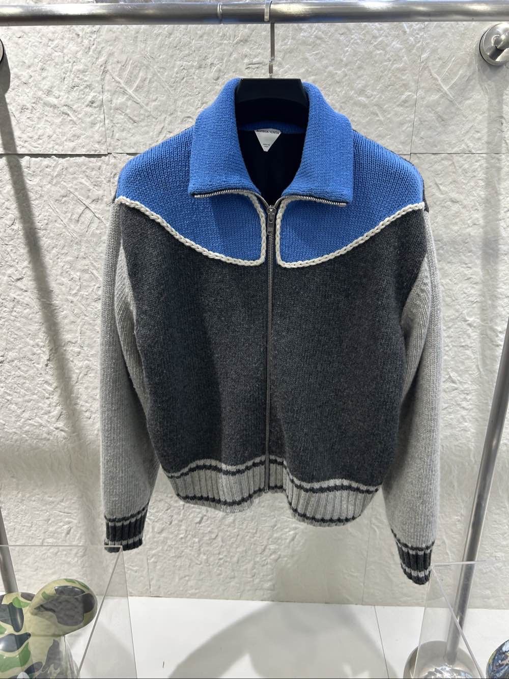 Bottega Veneta Bottega Veneta Colorblock Zip-Up Knit Size L Size US L / EU 52-54 / 3 - 1 Thumbnail
