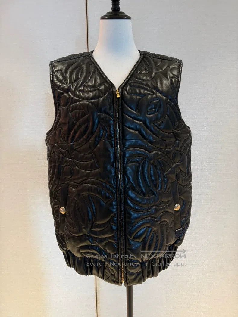 Chanel Chanel Ski series black three-dimensional leather vest Size XS / US 0-2 / IT 36-38 - 1 Thumbnail