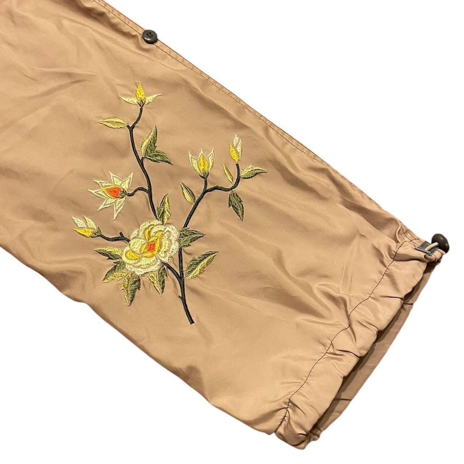 Gap Vintage Y2K Gap parachute pants with floral embroidery Size 27" / US 4 / IT 40 - 3 Thumbnail