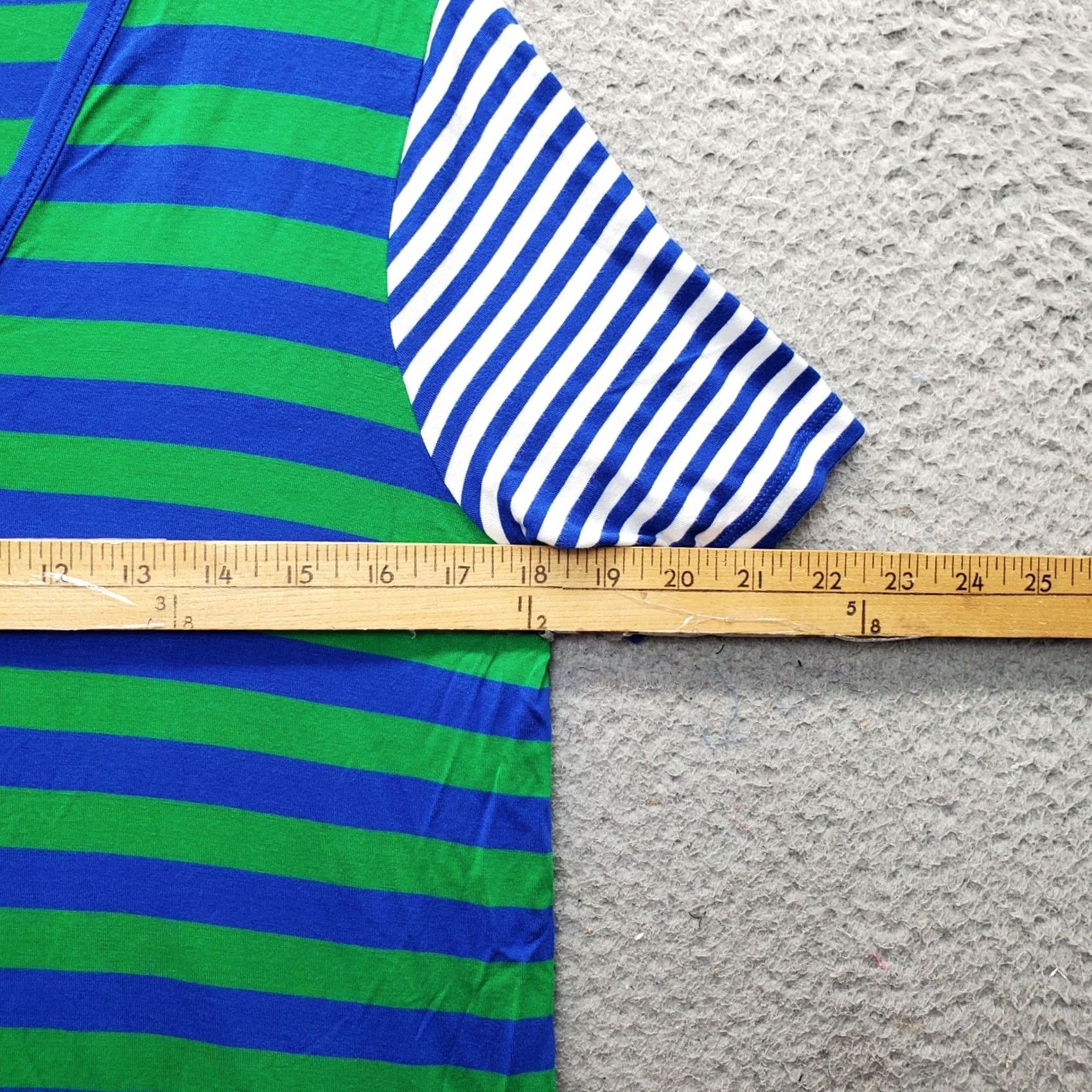 Michael Kors Michael Kors T Shirt Womens Small Multicolor Striped Short Sleeve V Neck Casual Size S / US 4 / IT 40 - 4 Thumbnail
