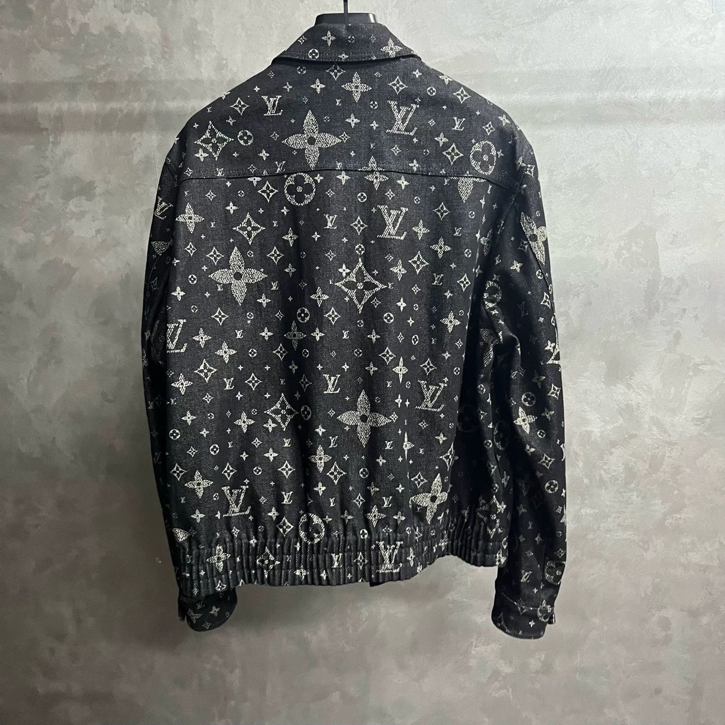 Louis Vuitton Louis Vuitton Black Logo Print Jacket Size US XXS / EU 40 - 5 Thumbnail