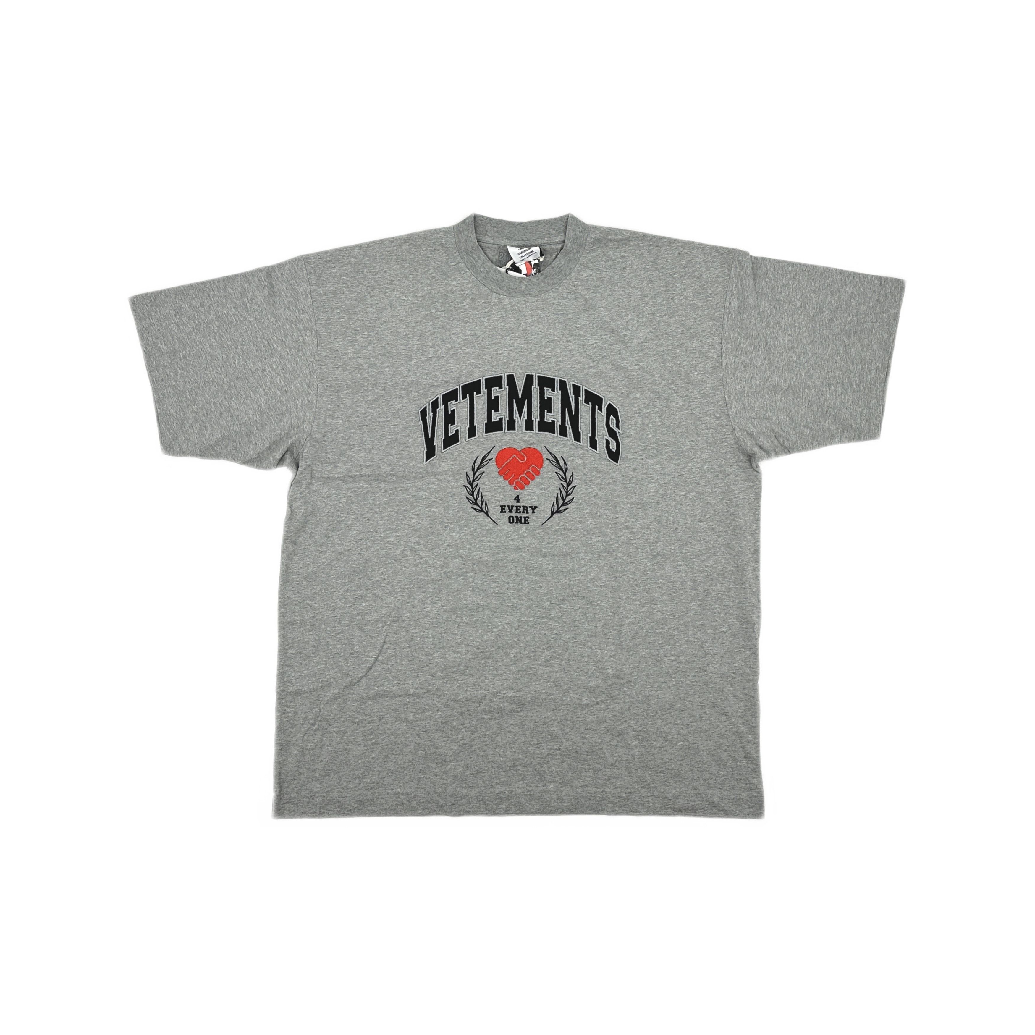 Vetements Vetements Heart Handshake T-Shirt Size S Size US S / EU 44-46 / 1 - 1 Thumbnail
