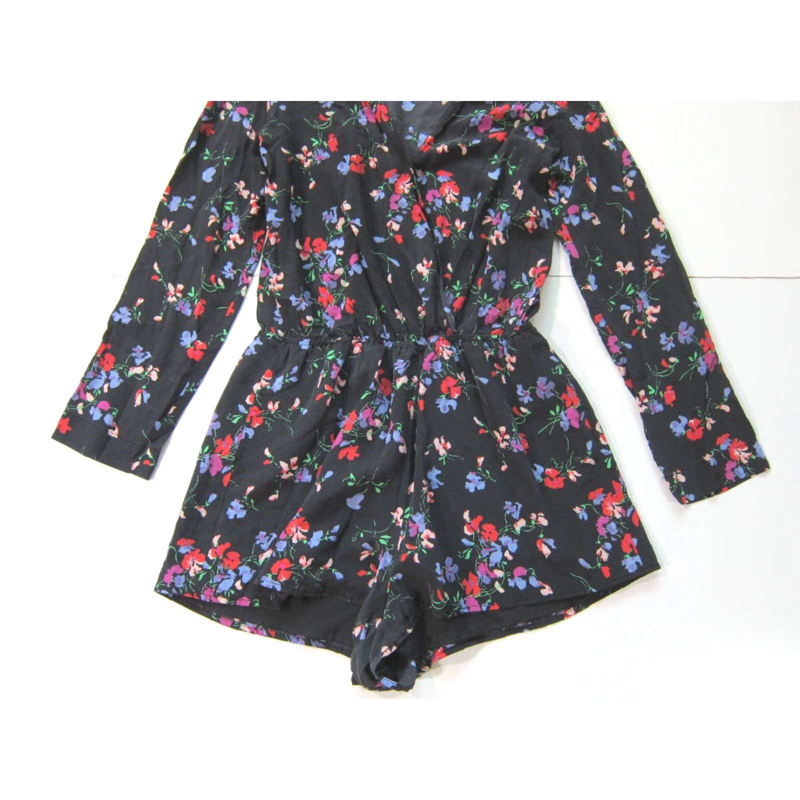 Vintage Patterson J Kincaid Silk Black Red Green Floral Long Sleeve Jumper Shorts S - Women - Silk - Flowered One-Piece Jumpsuit Size S / US 4 / IT 40 - 8 Thumbnail