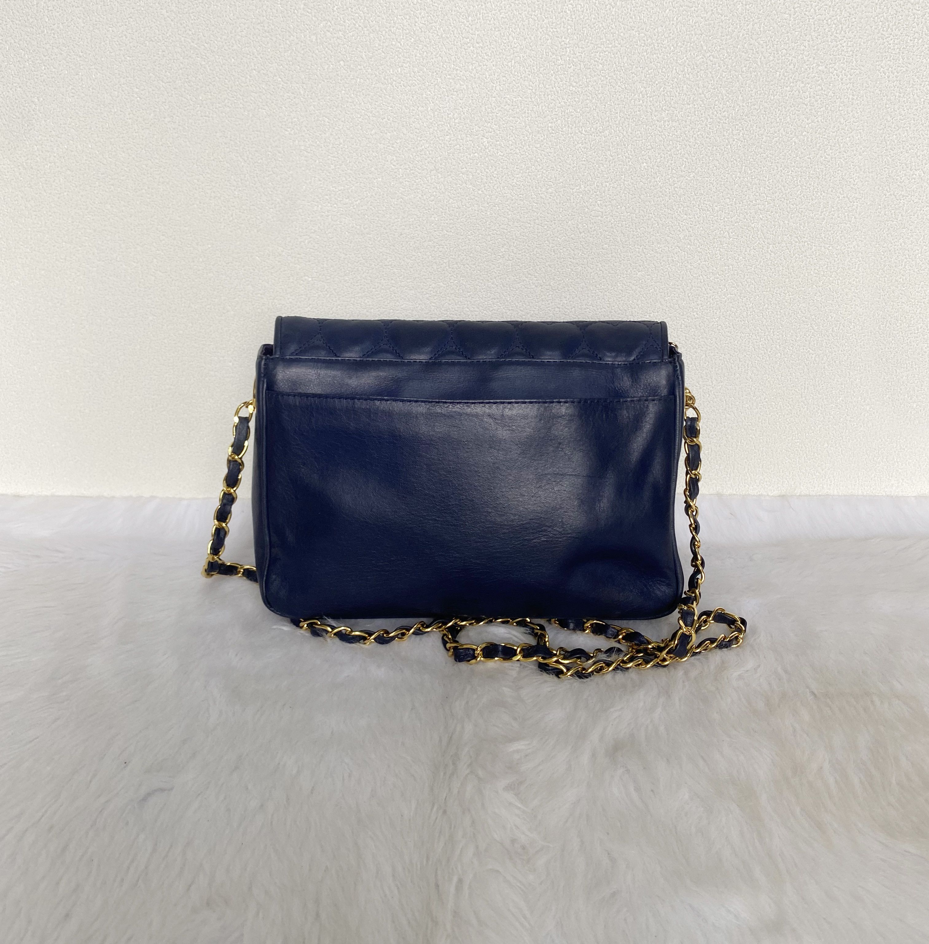 Moschino Vintage Navy Quilted Hearts Leather Crossbody Bag Size ONE SIZE - 4 Thumbnail