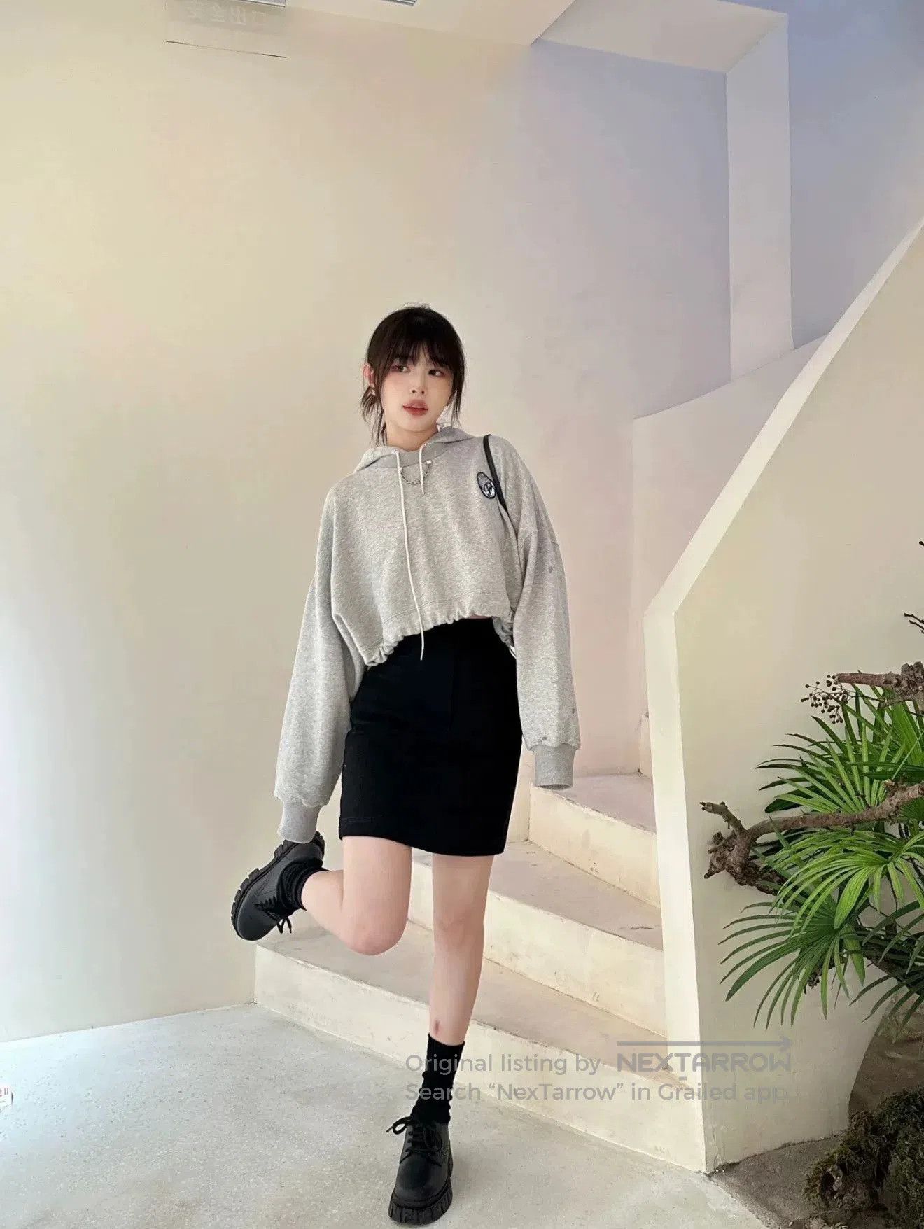 Louis Vuitton Louis Vuitton Gray Cropped Hoodie. Size XXS / US 00 / IT 34 - 3 Thumbnail