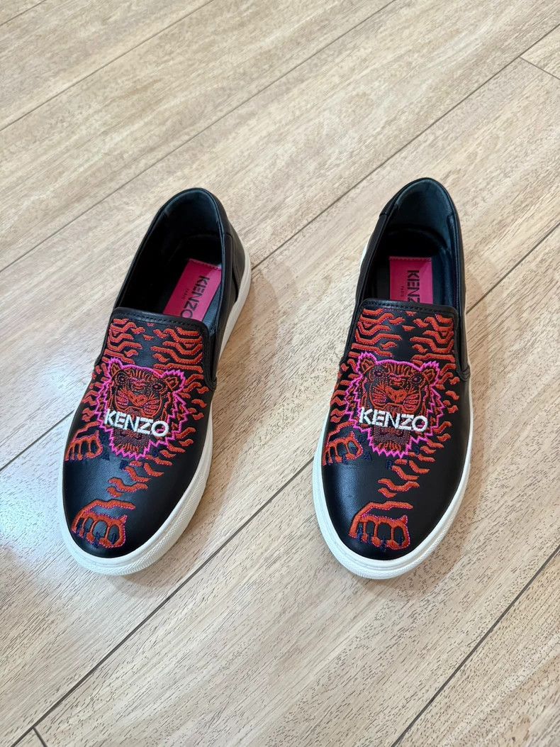 Kenzo Kenzo Tiger head pure leather embroidered printed flat sol Size US 5.5 / IT 35.5 - 1 Thumbnail