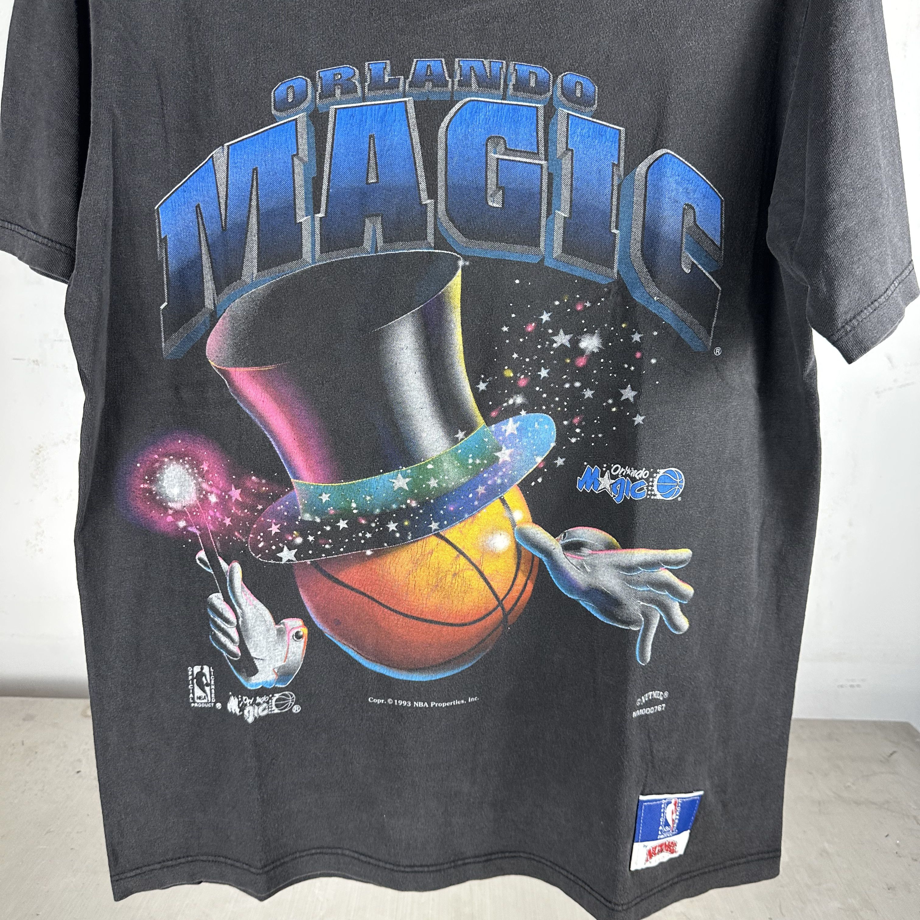 Vintage Vintage 1993 Orlando Magic Basketball NBA Nutmeg T-shirt Size US L / EU 52-54 / 3 - 2 Thumbnail