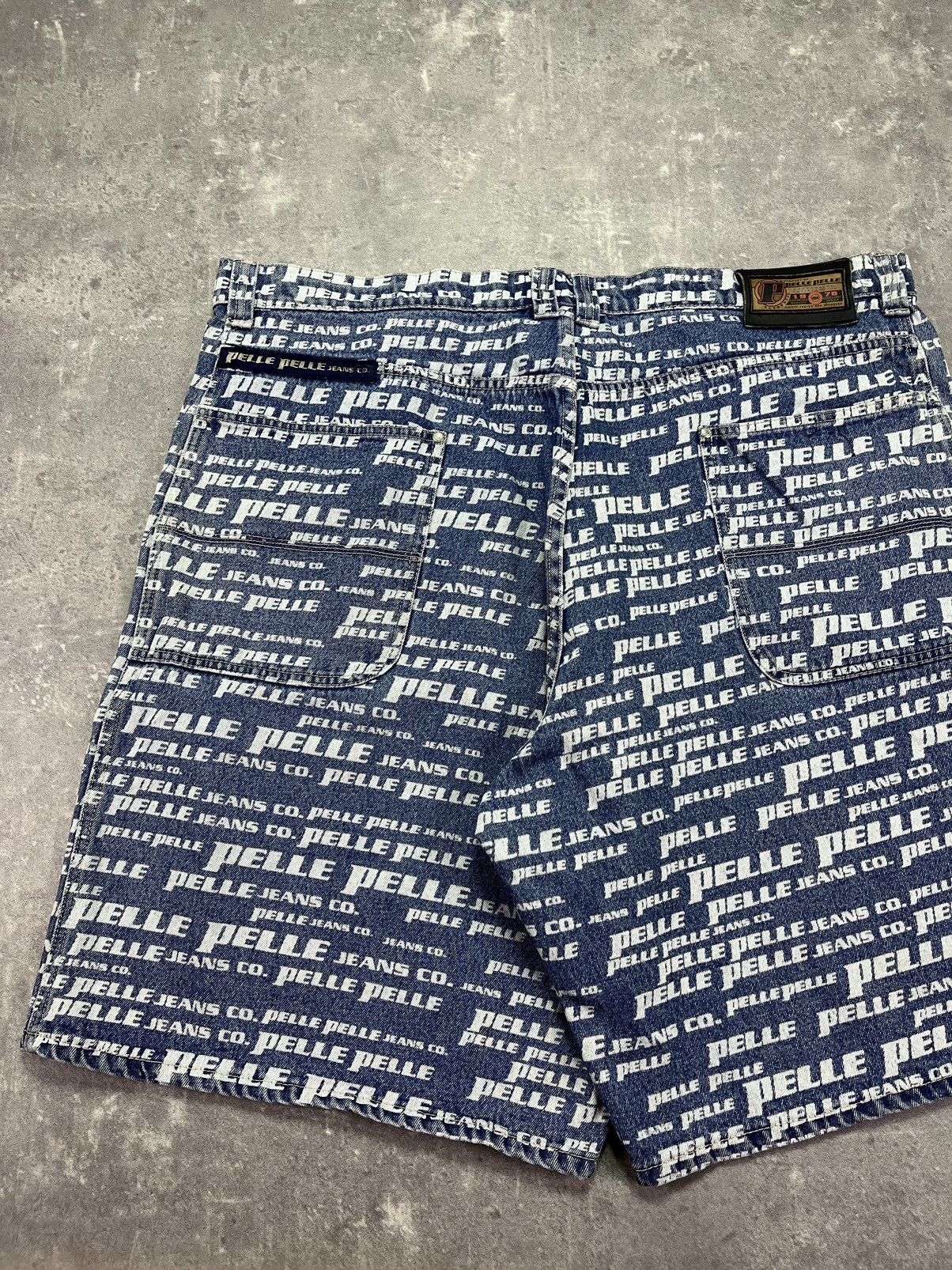 Pelle Pelle Pelle Pelle Marc Buchanan Vintage Multilogo Mega Baggy Jorts Size US 44 / EU 60 - 9 Thumbnail
