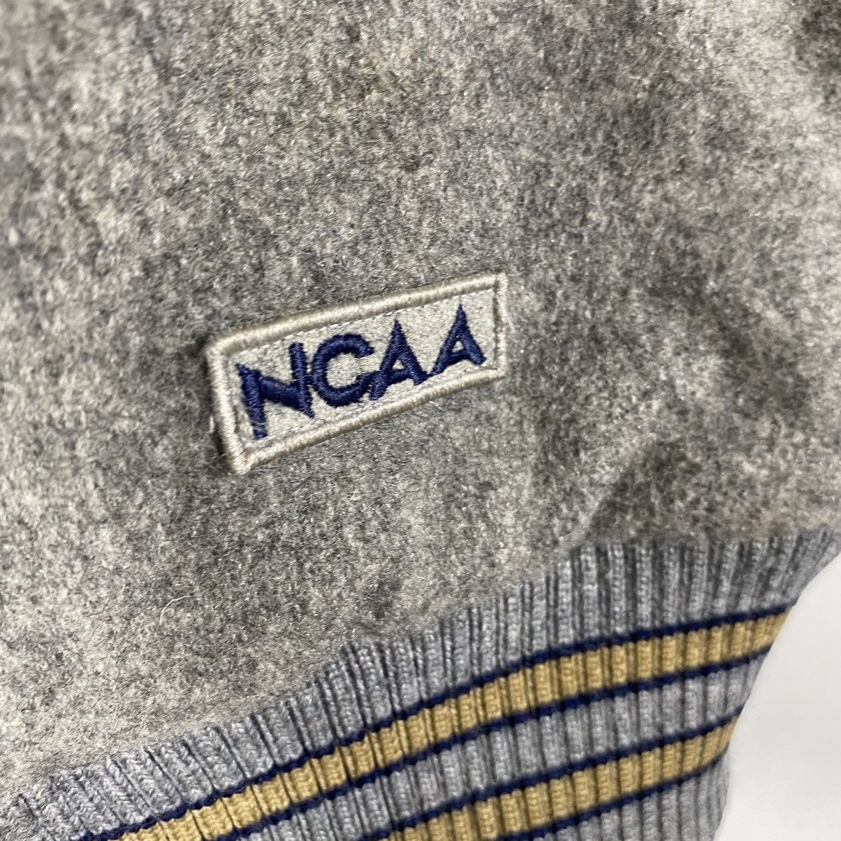 NCAA Vintage NCAA Varsity Wool Jacket M Size Grey Colour Size US M / EU 48-50 / 2 - 9 Thumbnail