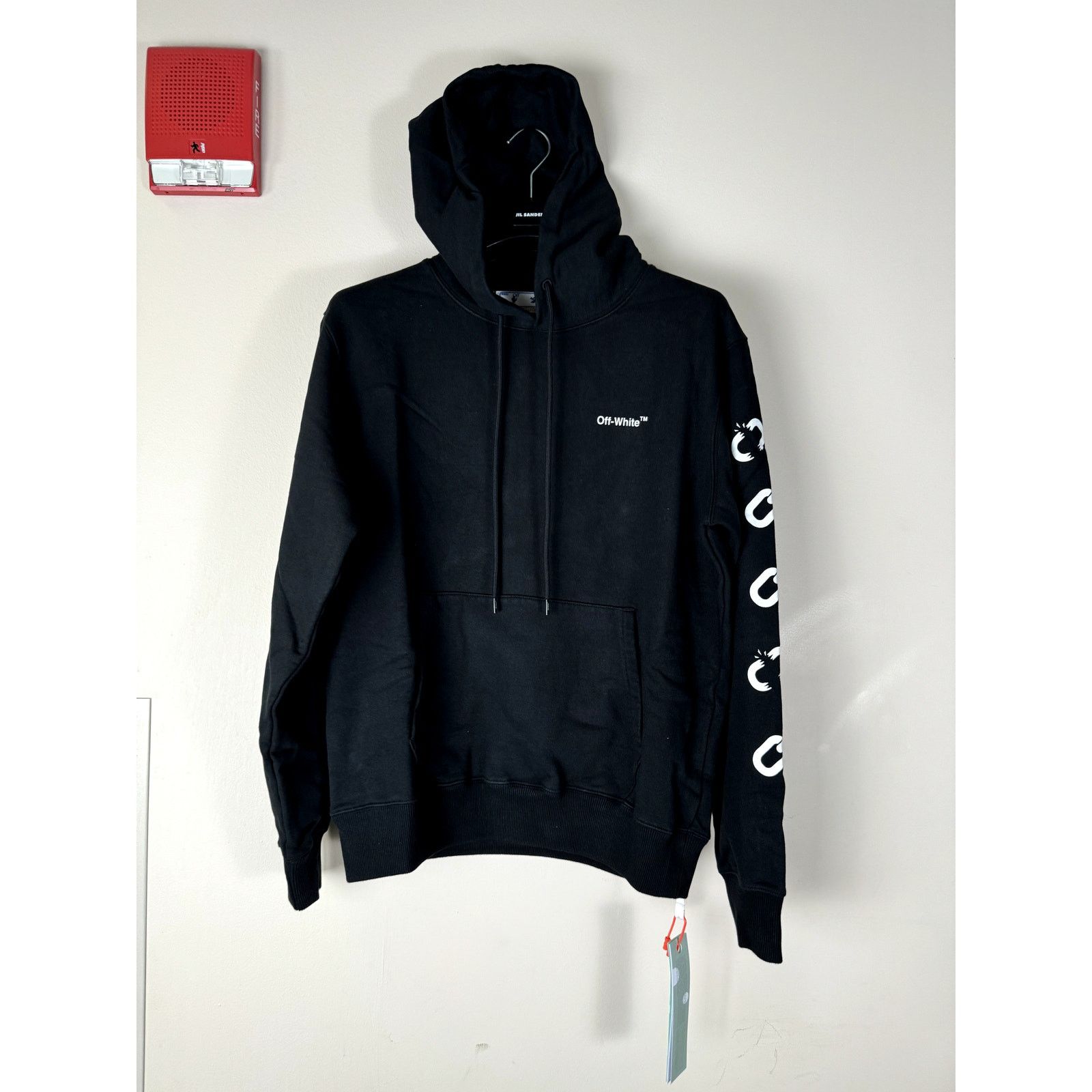 Off-White o1rshd1 Chain Arrow Slim Hoodie in Black White Size US XL / EU 56 / 4 - 4 Thumbnail