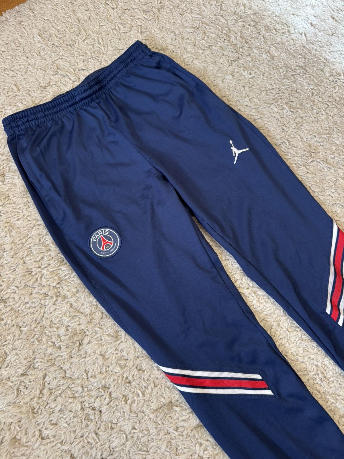 Jordan Brand PSG Paris Saint Germain 2022-2023 Soccer Track Pants Kit Size US 30 / EU 46 - 4 Thumbnail