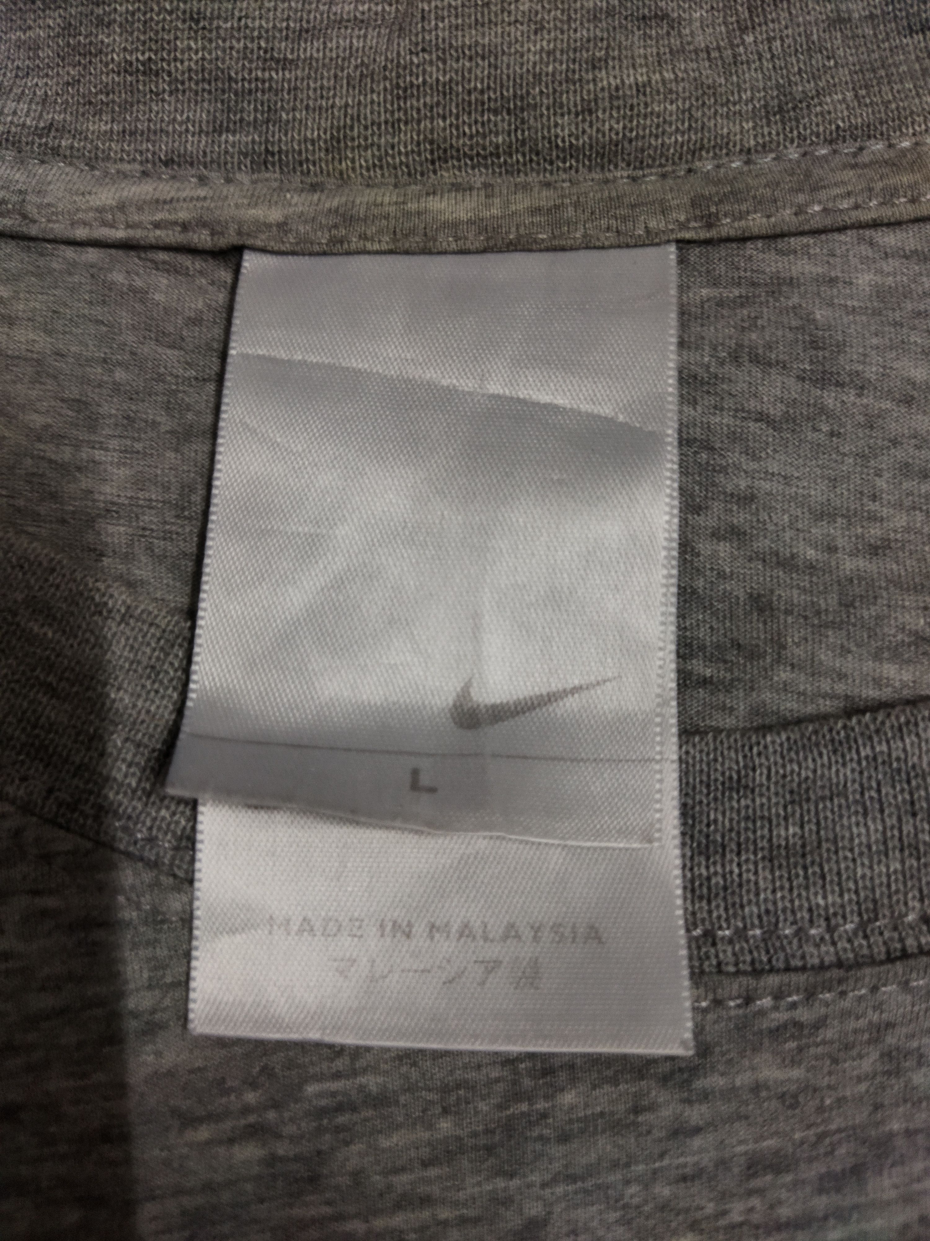 Nike Vintage Nike Tee Size US L / EU 52-54 / 3 - 3 Thumbnail