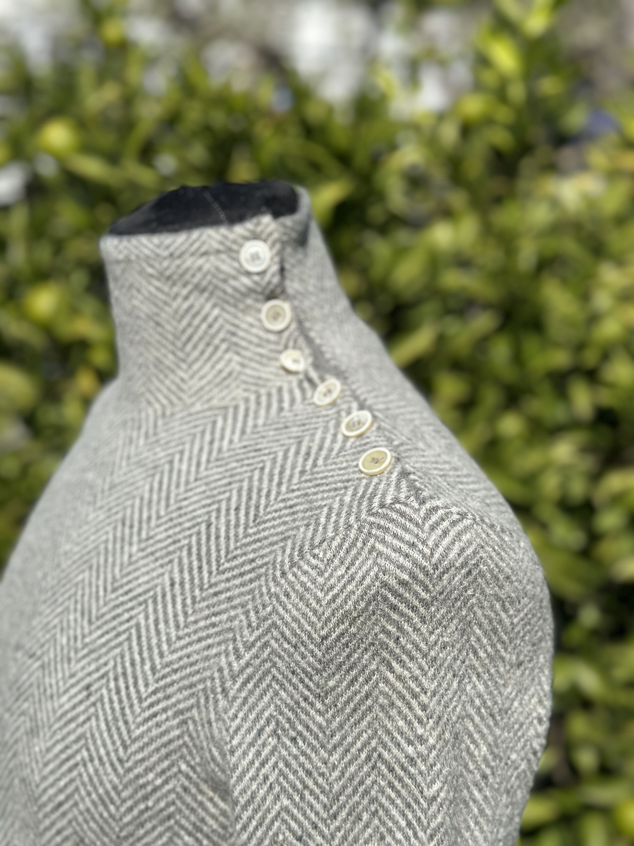 Ralph Lauren Purple Label Ralph Lauren Purple Label Herringbone Button Shoulder Sweate Size US L / EU 52-54 / 3 - 6 Thumbnail