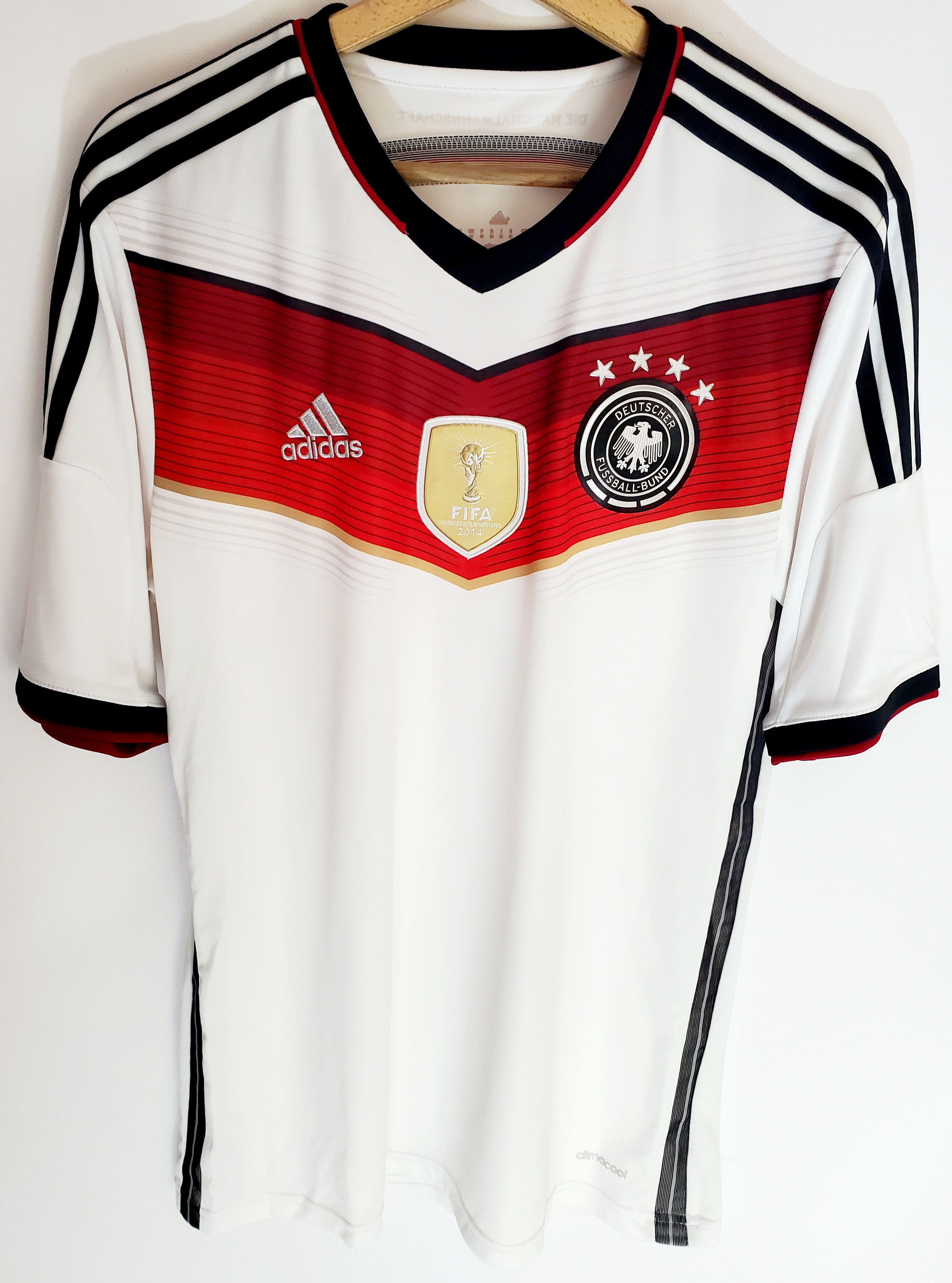 Adidas GERMANY 2014 2015 HOME FOOTBALL JERSEY perfect condition M Size US M / EU 48-50 / 2 - 1 Thumbnail