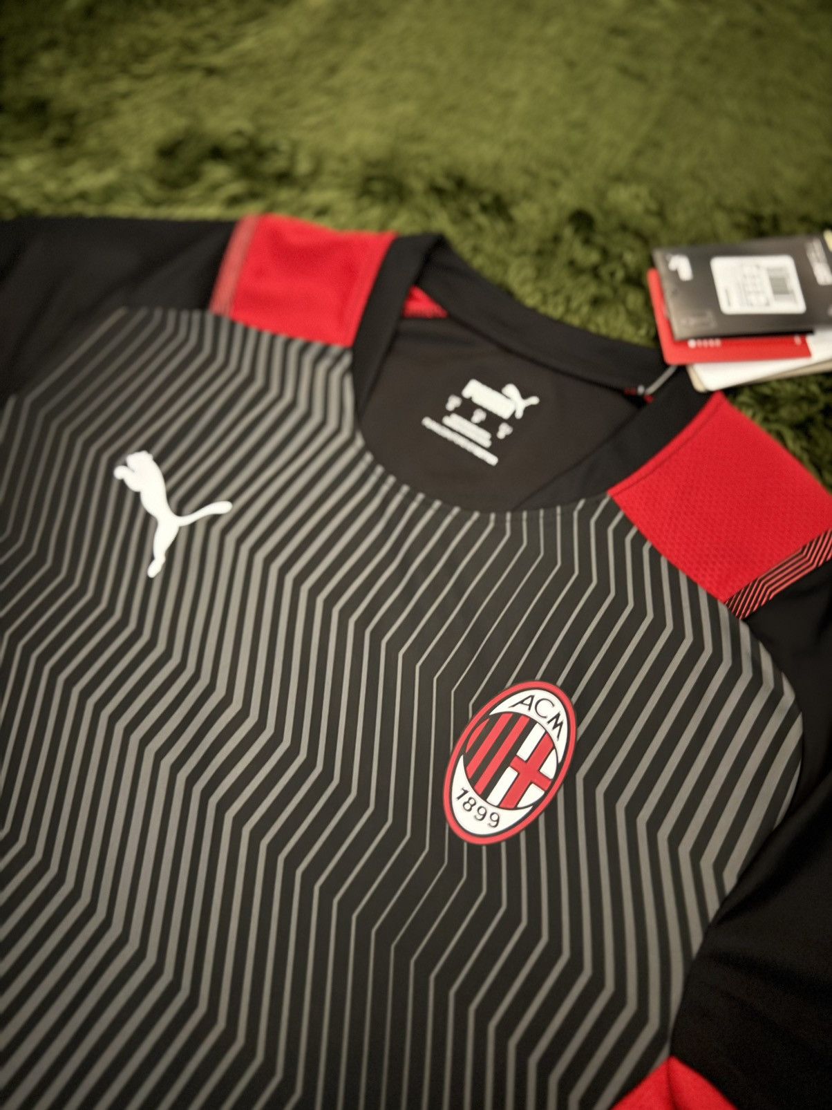 Puma [S] Puma AC Milan DRYCELL Performance Training Jersey Size US S / EU 44-46 / 1 - 2 Thumbnail