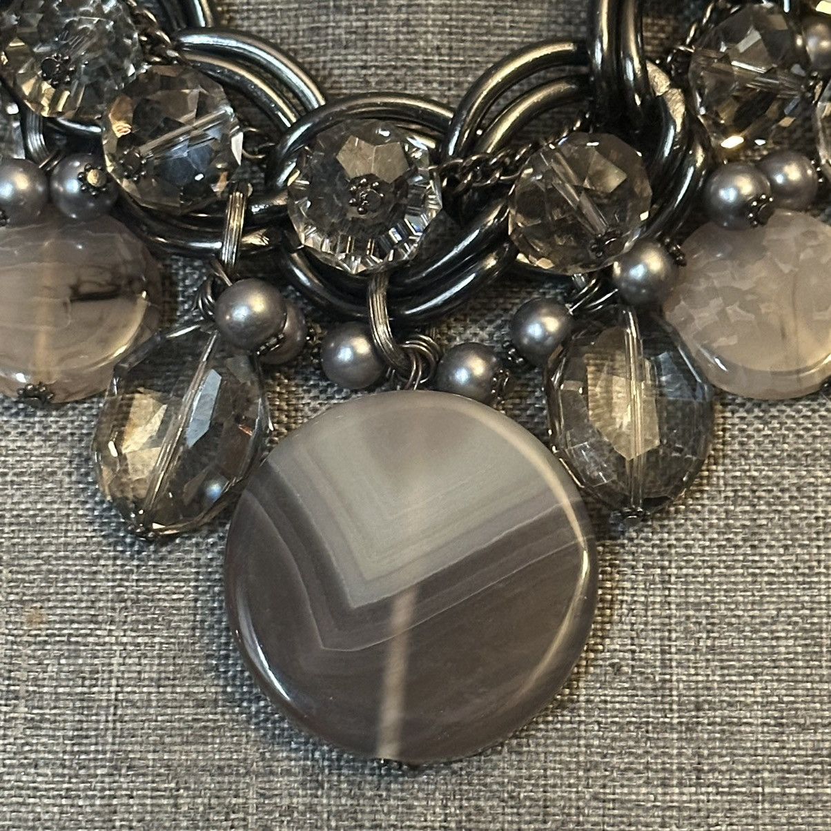 Other Chunky gunmetal and dangle beads statement necklace Size ONE SIZE - 5 Thumbnail