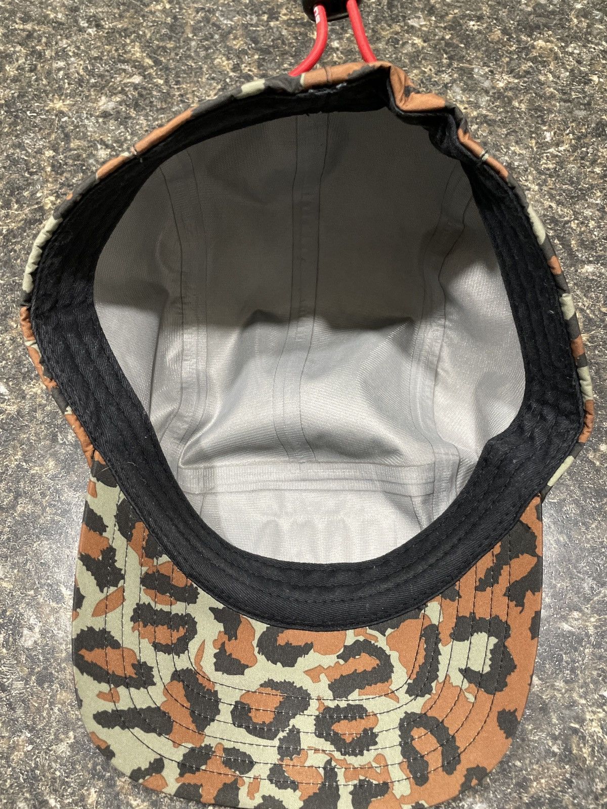 Goretex × Supreme Leopard Supreme x Goretex Size ONE SIZE - 8 Thumbnail