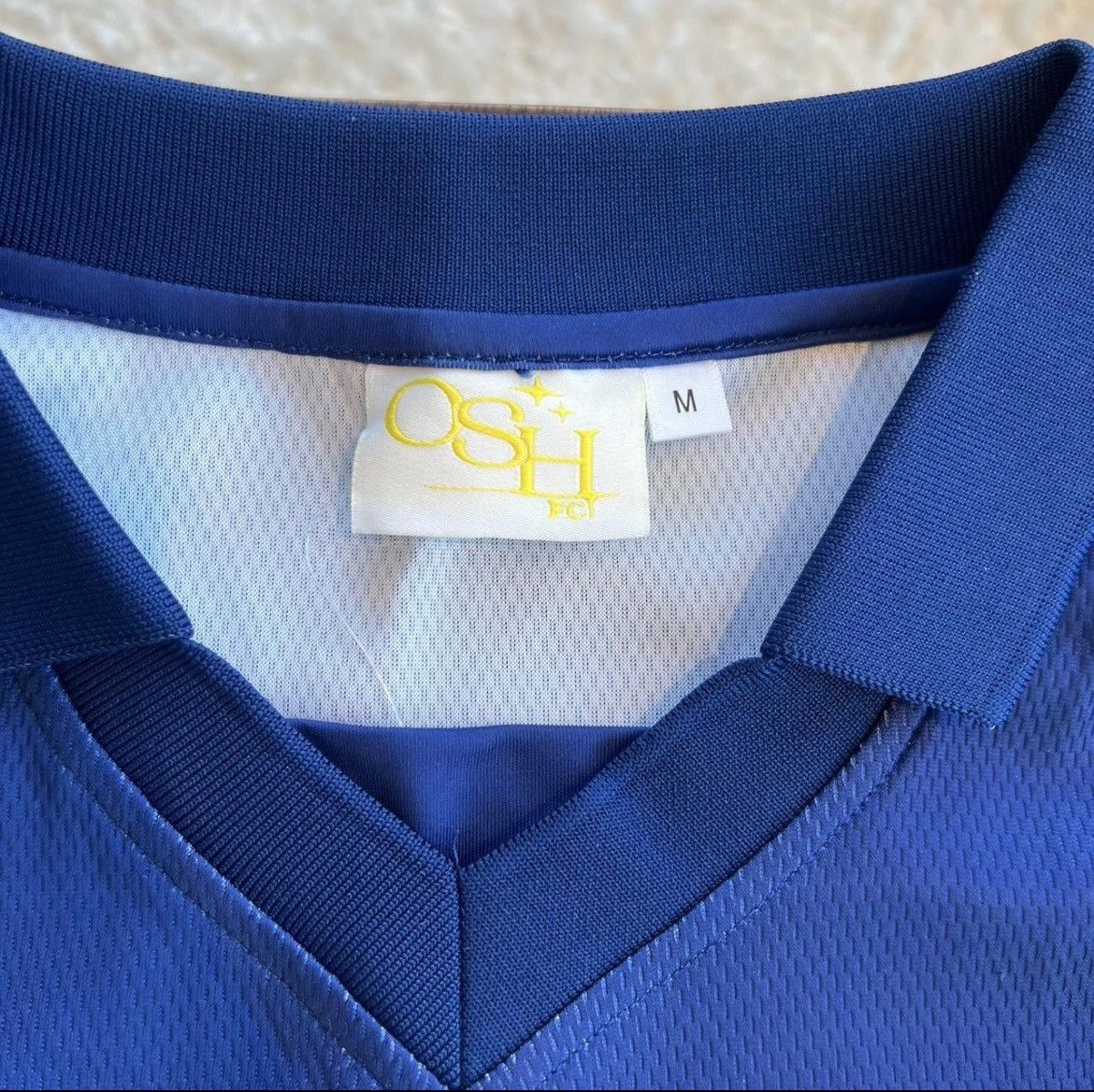 Oshkosh Osh away Cropped jersey kit Size US M / EU 48-50 / 2 - 2 Thumbnail