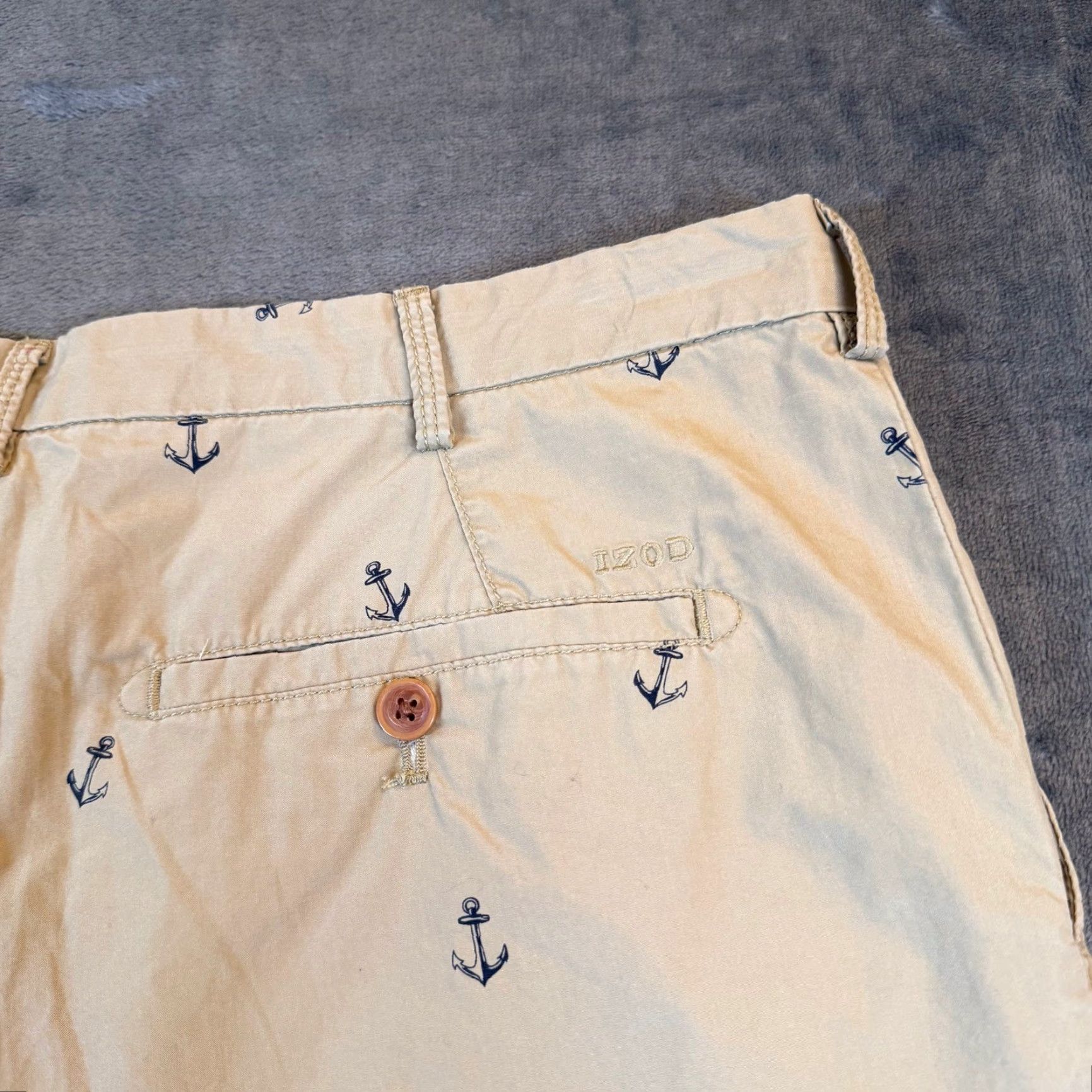 Izod VINTAGE IZOD Saltwater Chino Shorts Mens 34 Tan Khaki Anchor Print 9.5 Inseam Cotton Size US 34 / EU 50 - 3 Thumbnail