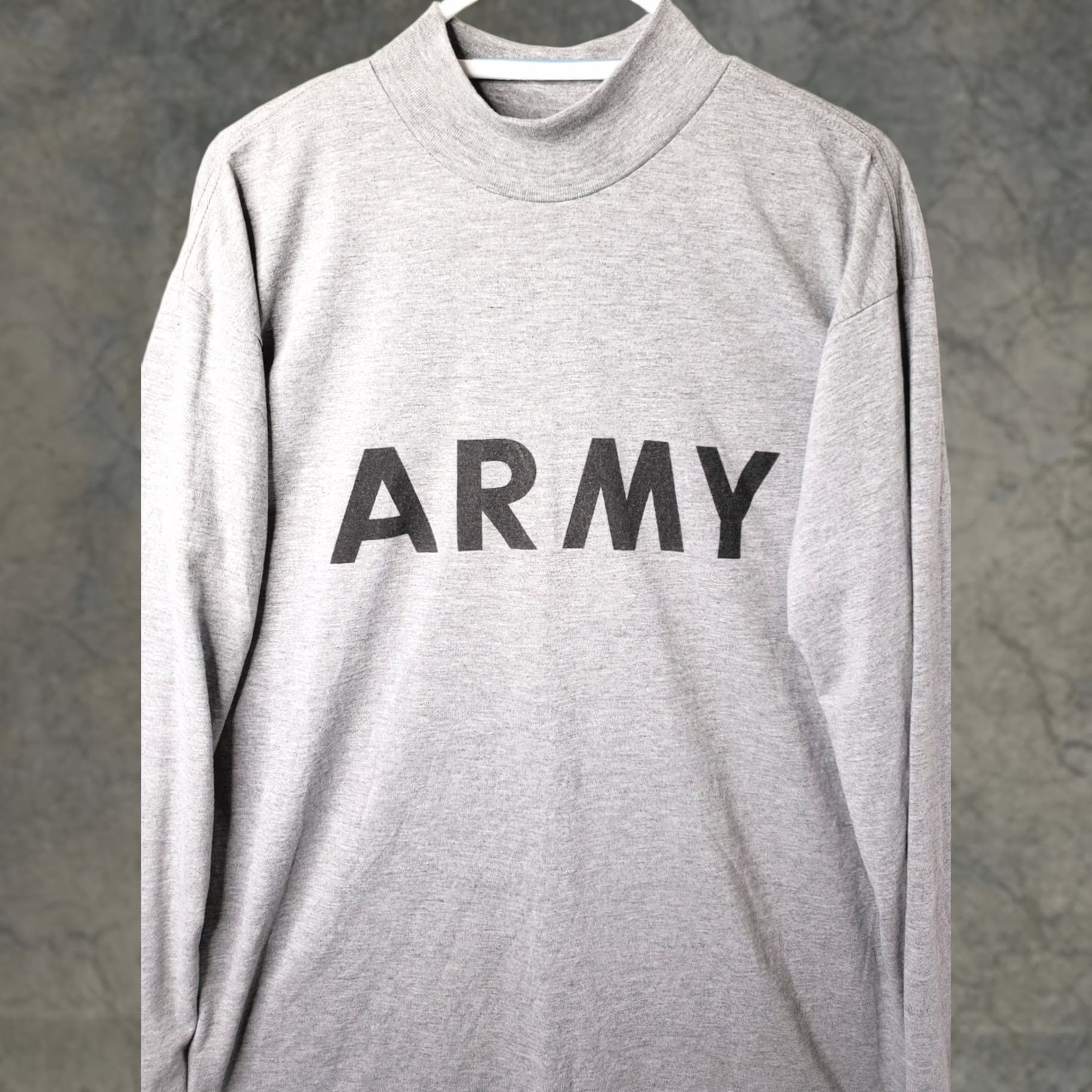 US Army Men Gray Long Sleeve Mock Neck Tee Shirt Pullover Training w Logo—T-Shirt, Long Sleeve, PT, Regular Fit, Size L, Gray, 100% Polyester