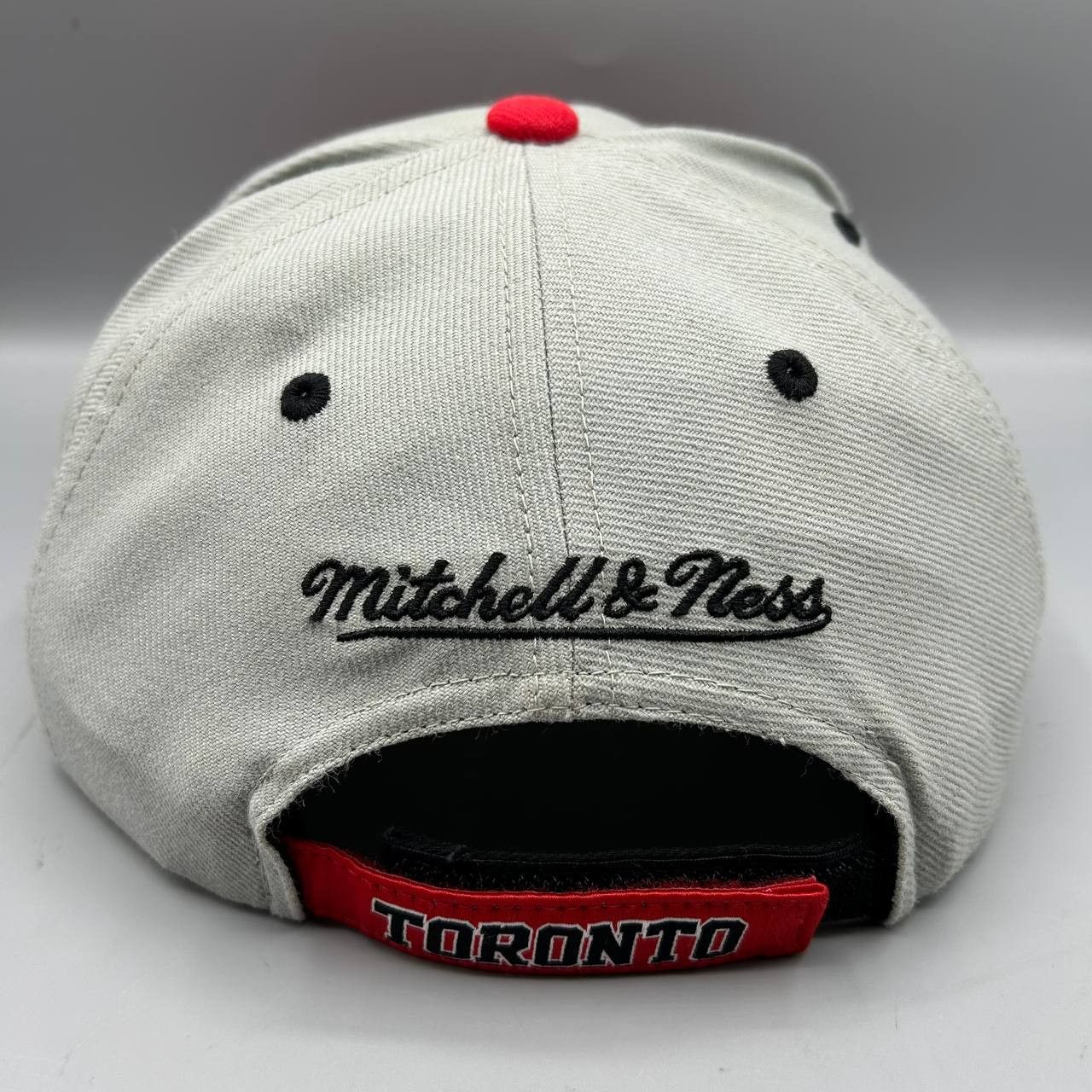 Mitchell & Ness Toronto Raptors Hat Men Gray Red NBA Strap Back Cap Size ONE SIZE - 8 Thumbnail